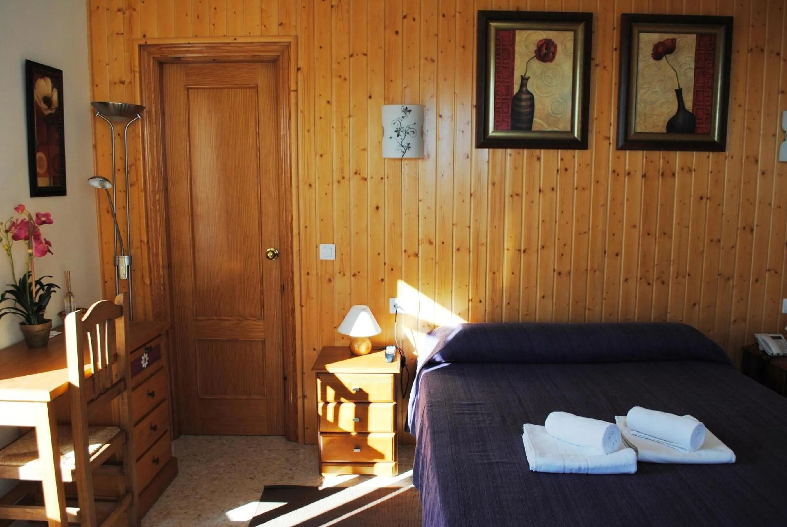 Photo of the whole room in Hotel María Cristina