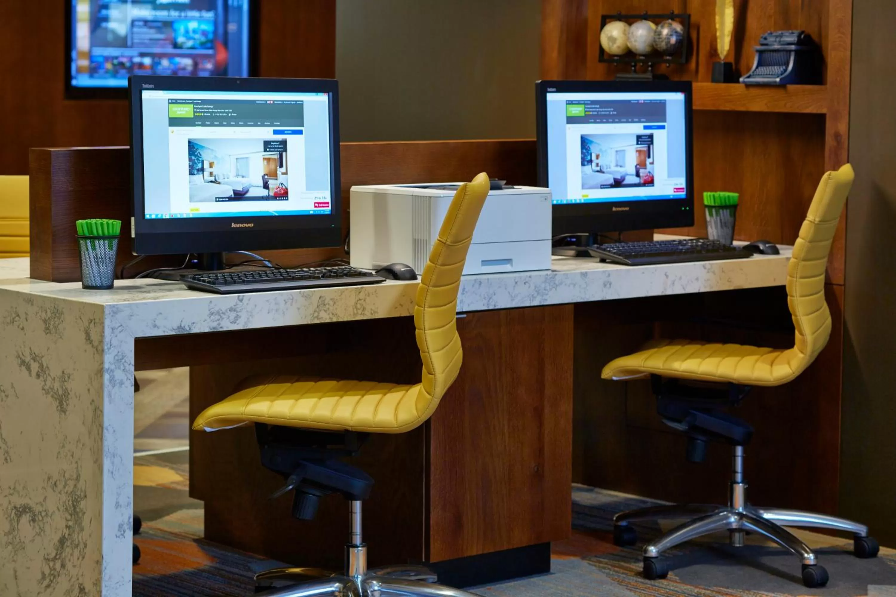 Business facilities in Courtyard by Marriott Lake George