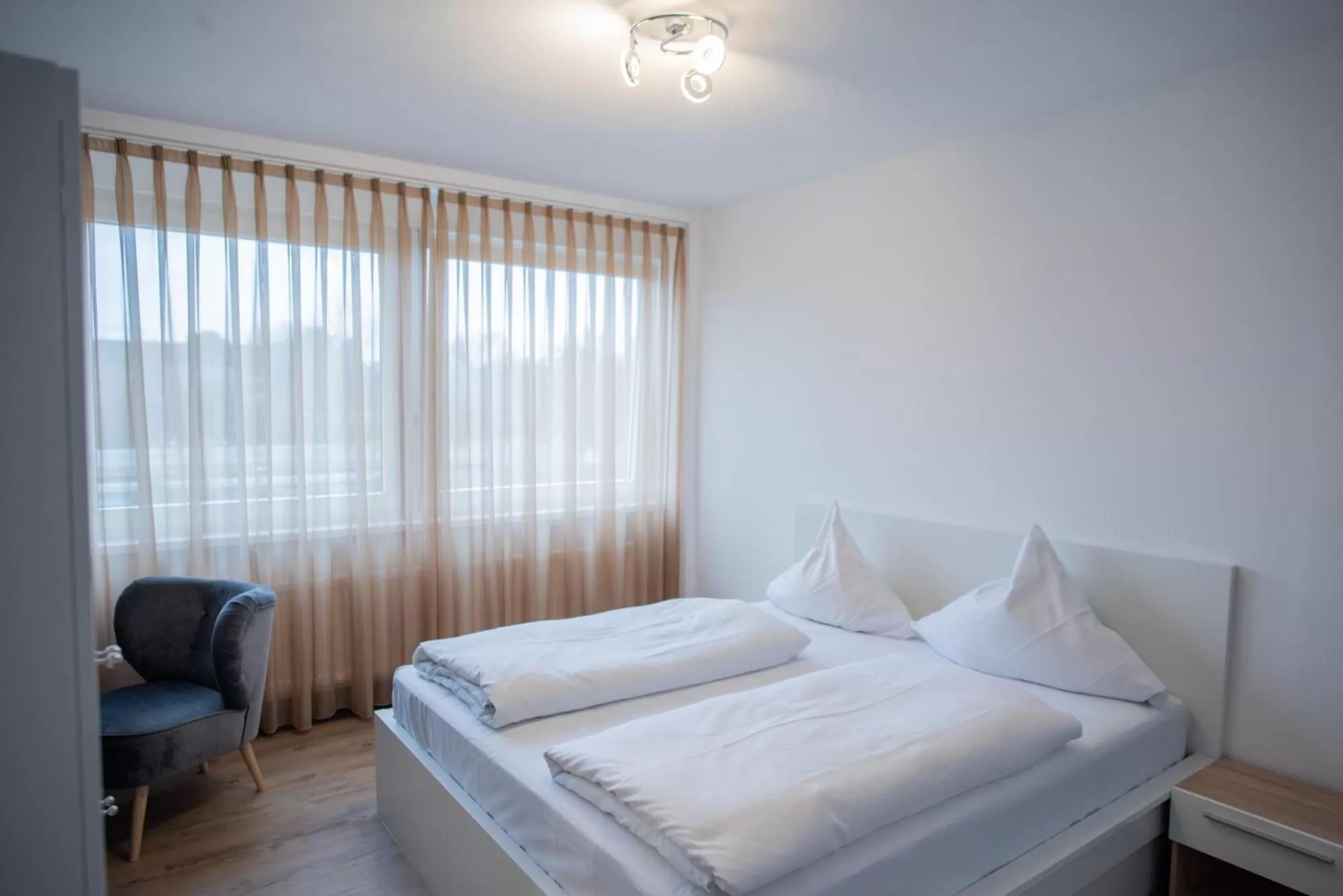 Photo of the whole room, Bed in Hotel Leo