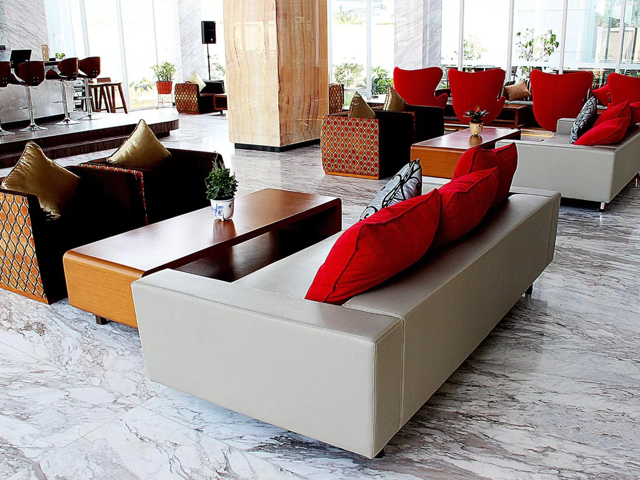 Lounge or bar in Hariston Hotel & Suites, Pluit - Jakarta