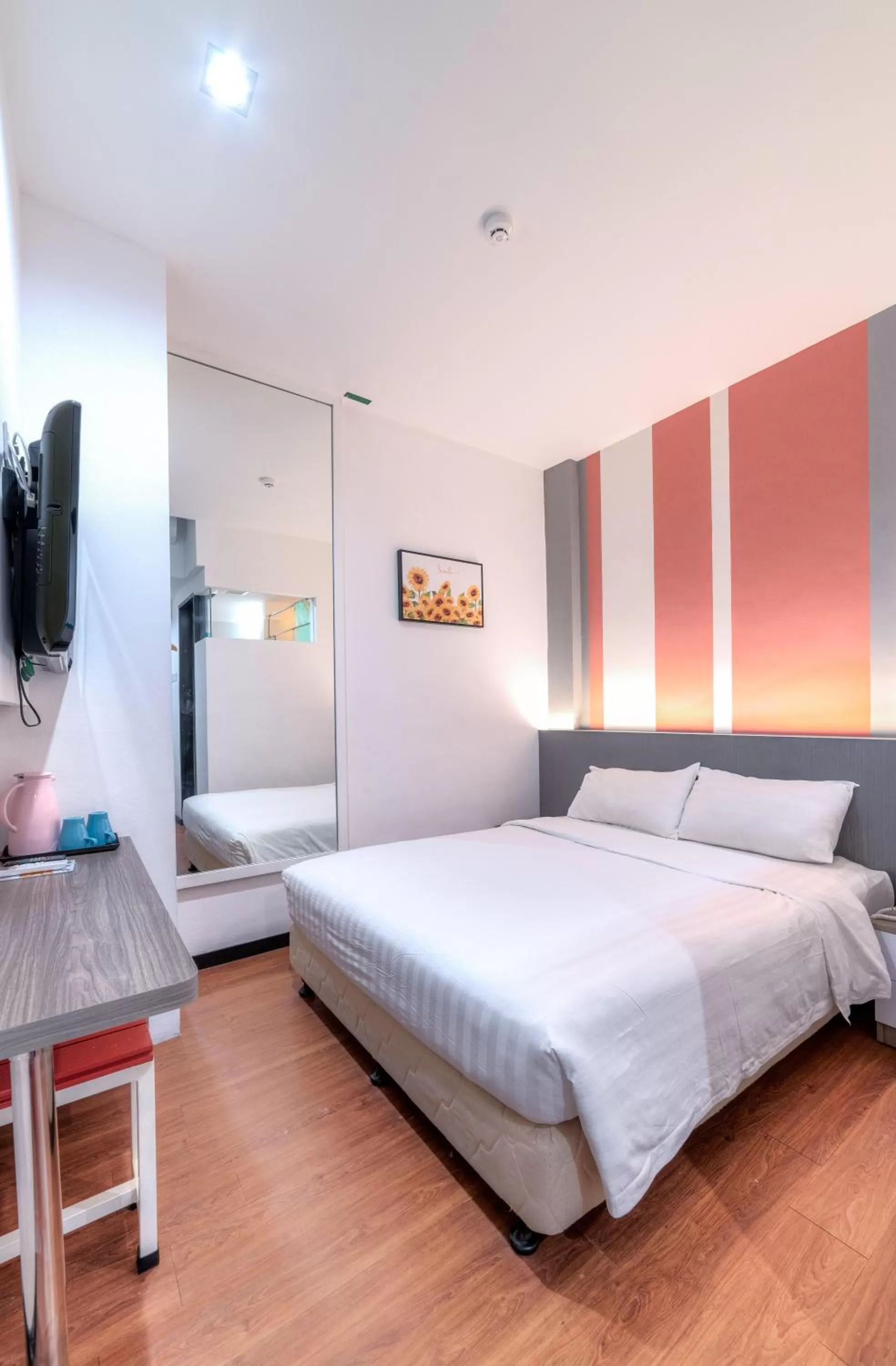 Bedroom, Bed in Yan Hotel