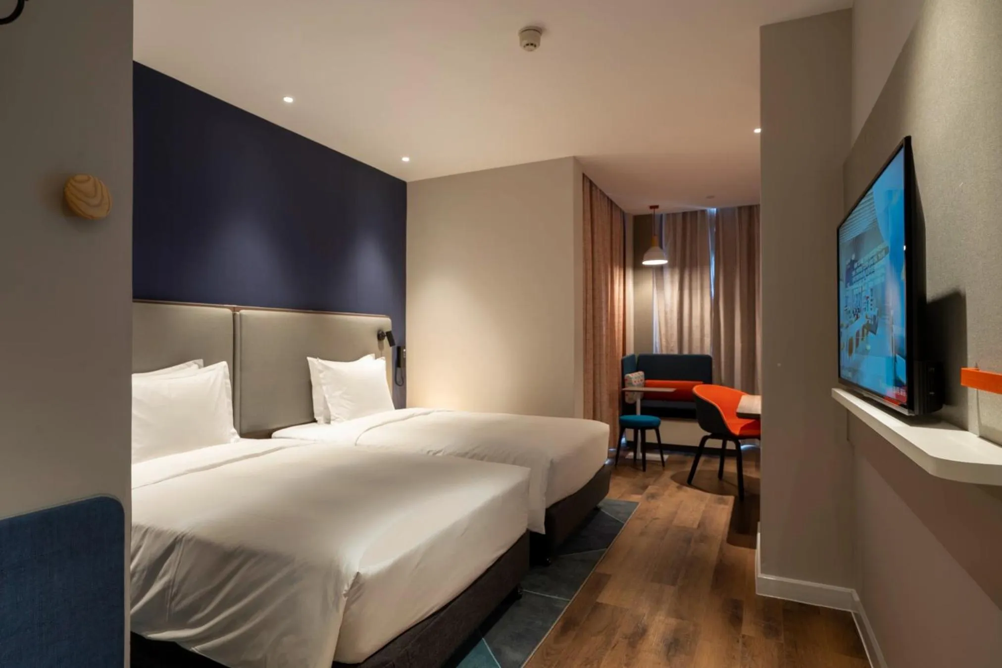 Bed in Holiday Inn Express Yangjiang City Center by IHG