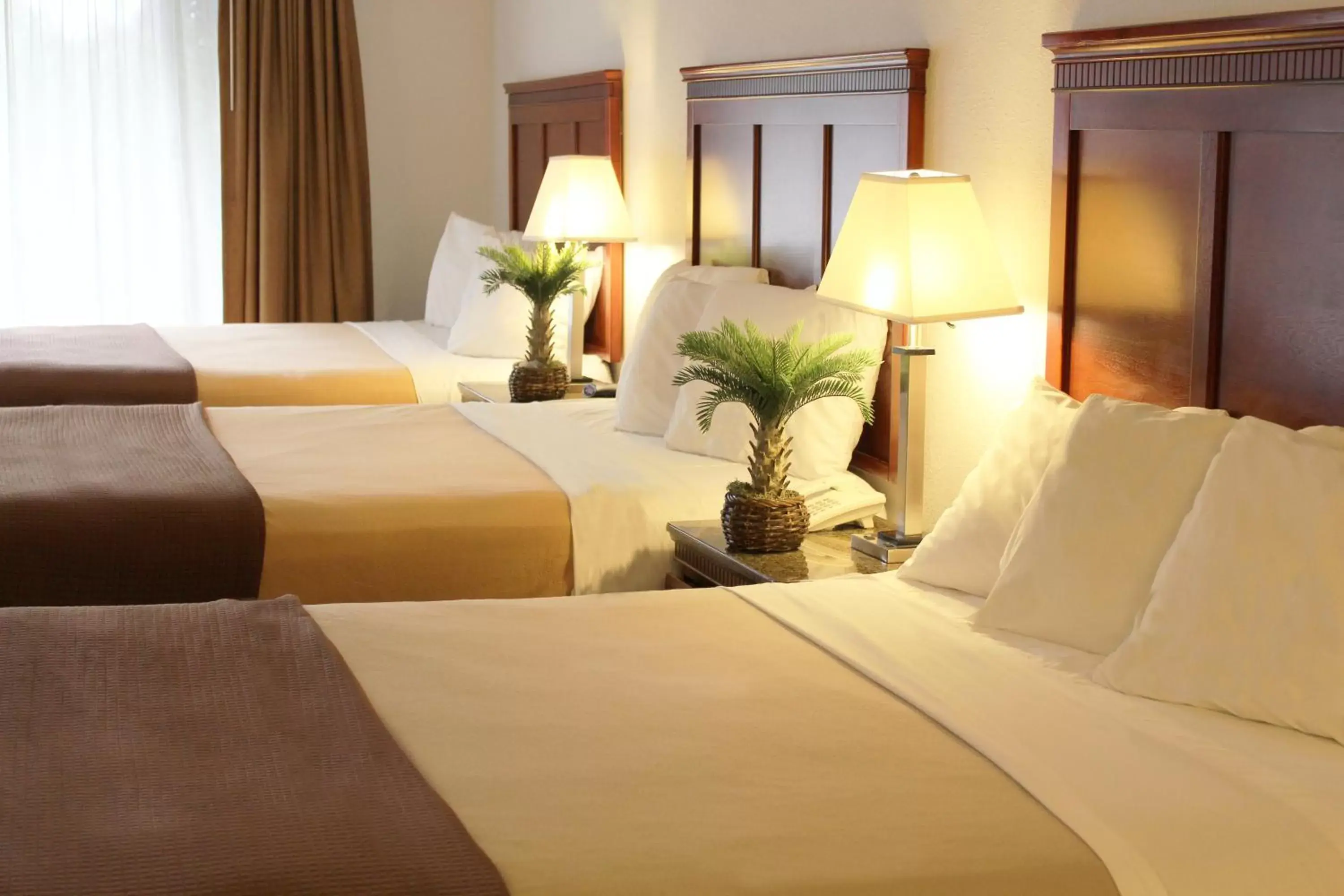 Deluxe Family Room in Hotel E Real Deluxe Family Room in Hotel E Real