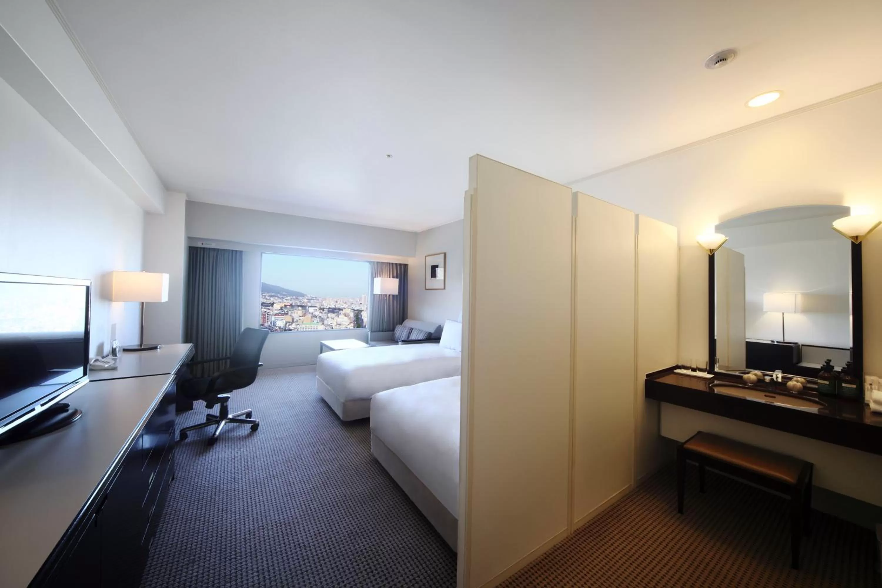 Bedroom, Bed in ANA Crowne Plaza Kobe by IHG