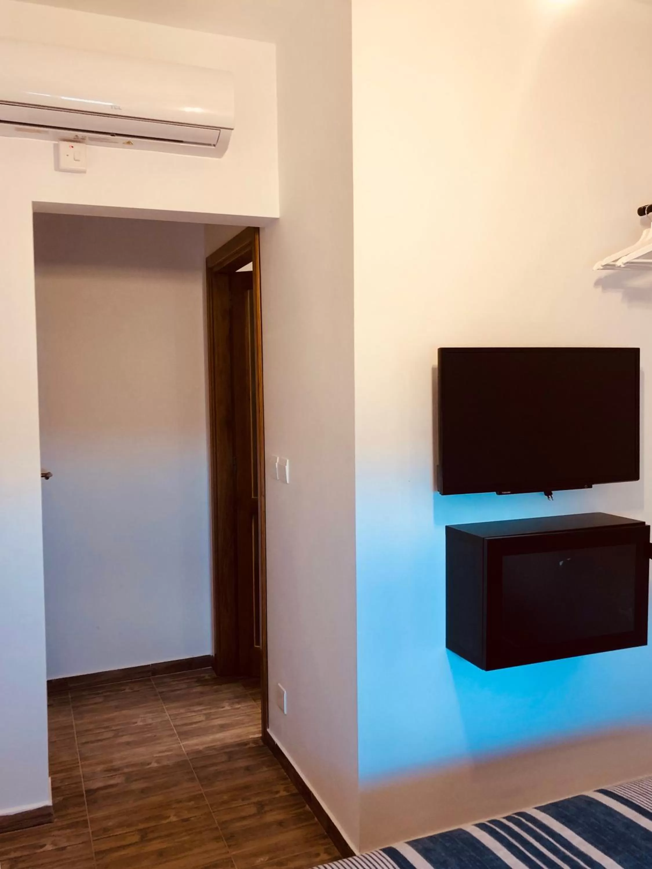 TV and multimedia in Nautilus Boutique Townhouse