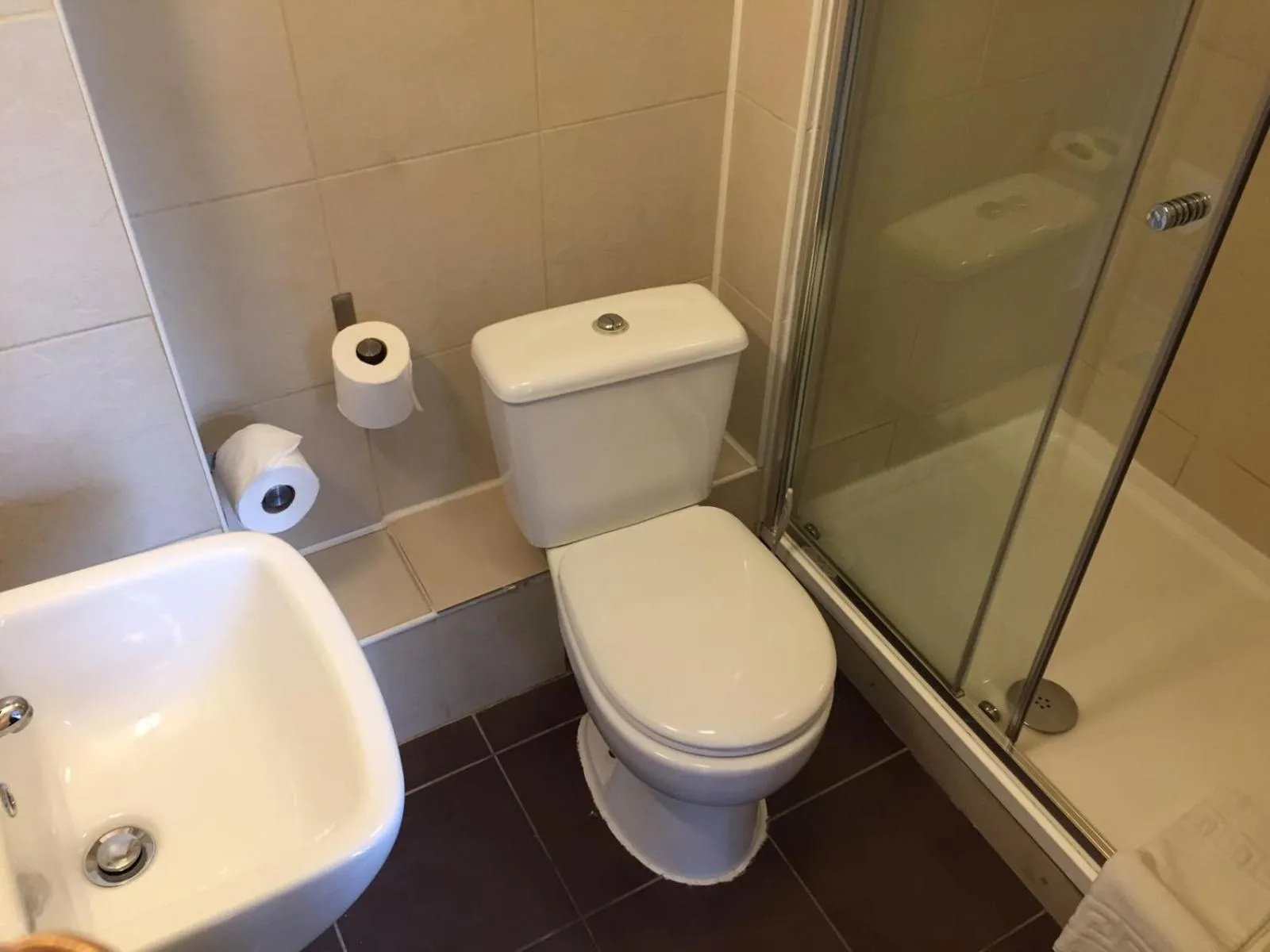 Shower in Glasgow House