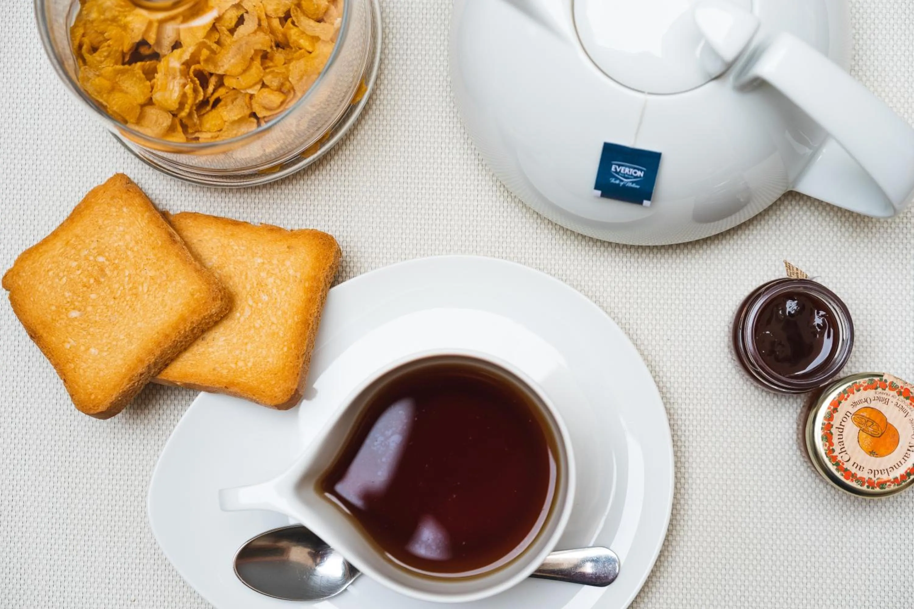 Coffee/tea facilities in La Locanda Del Conte Mameli - Boutique Hotel & Suite SPA