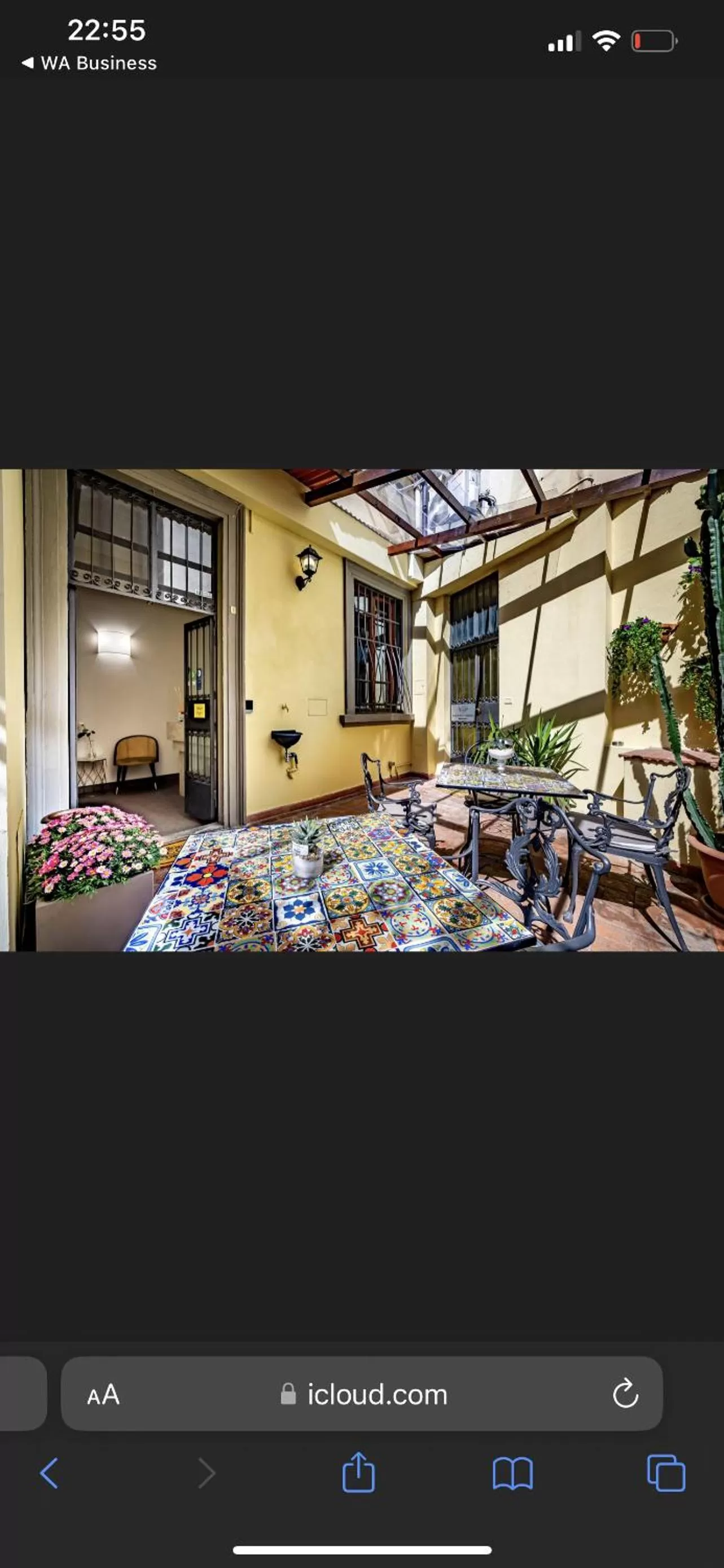 Maison Pitti Florence