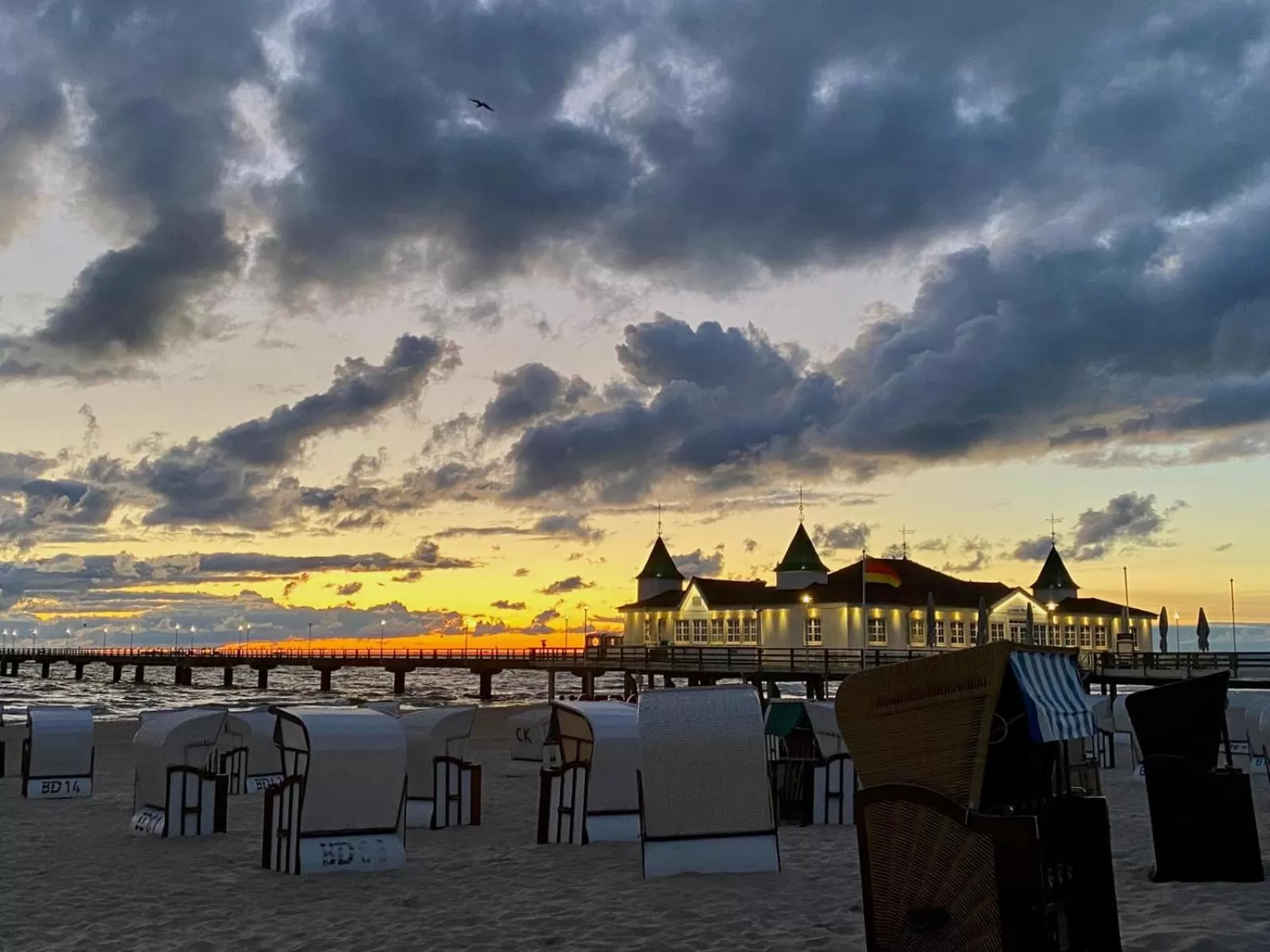 Sunrise in Hotel Meereswelle - Anno 1875