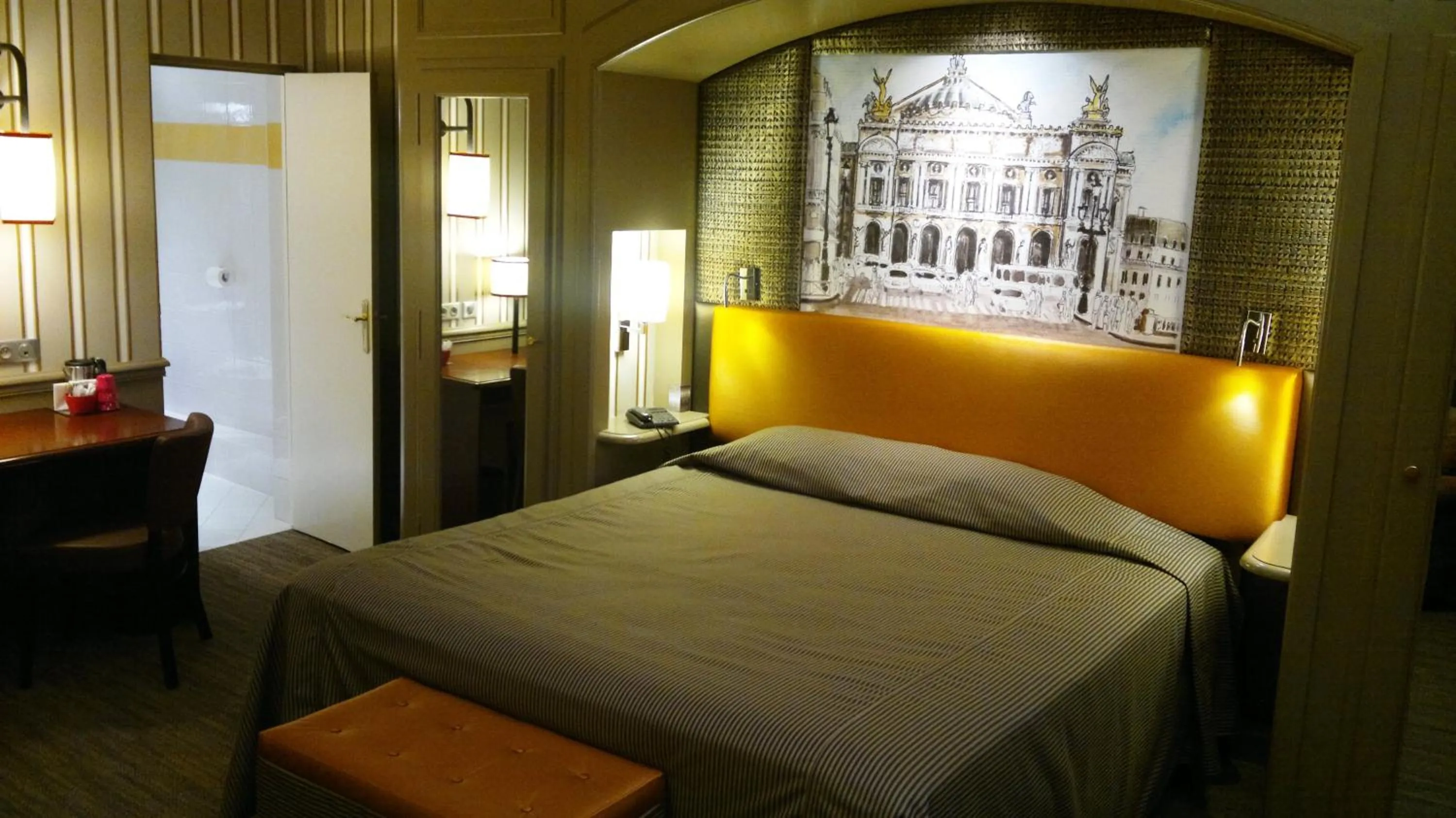 Photo of the whole room, Bed in Hotel Concortel Paris