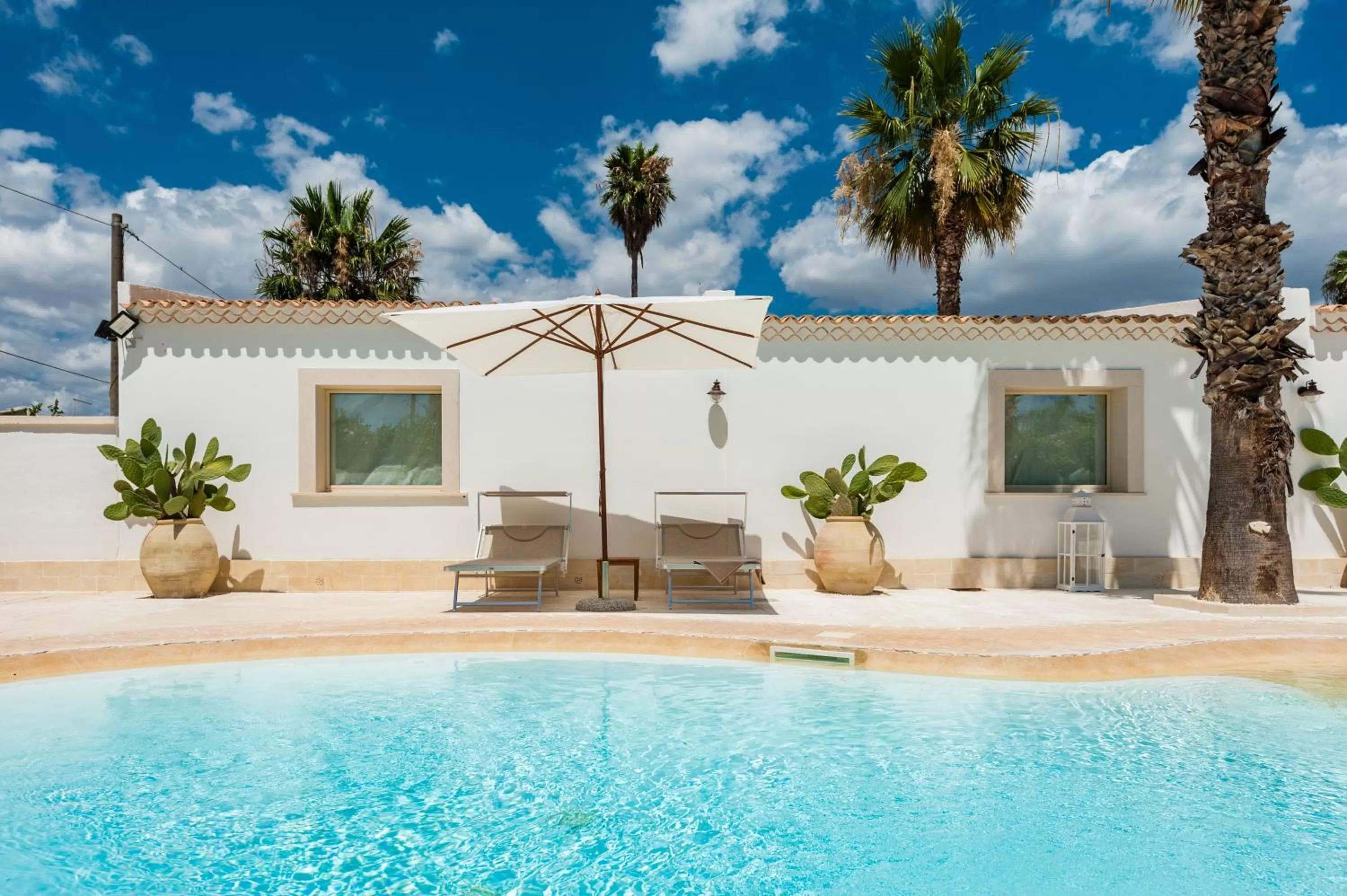 Swimming Pool in Abbèntu B&B