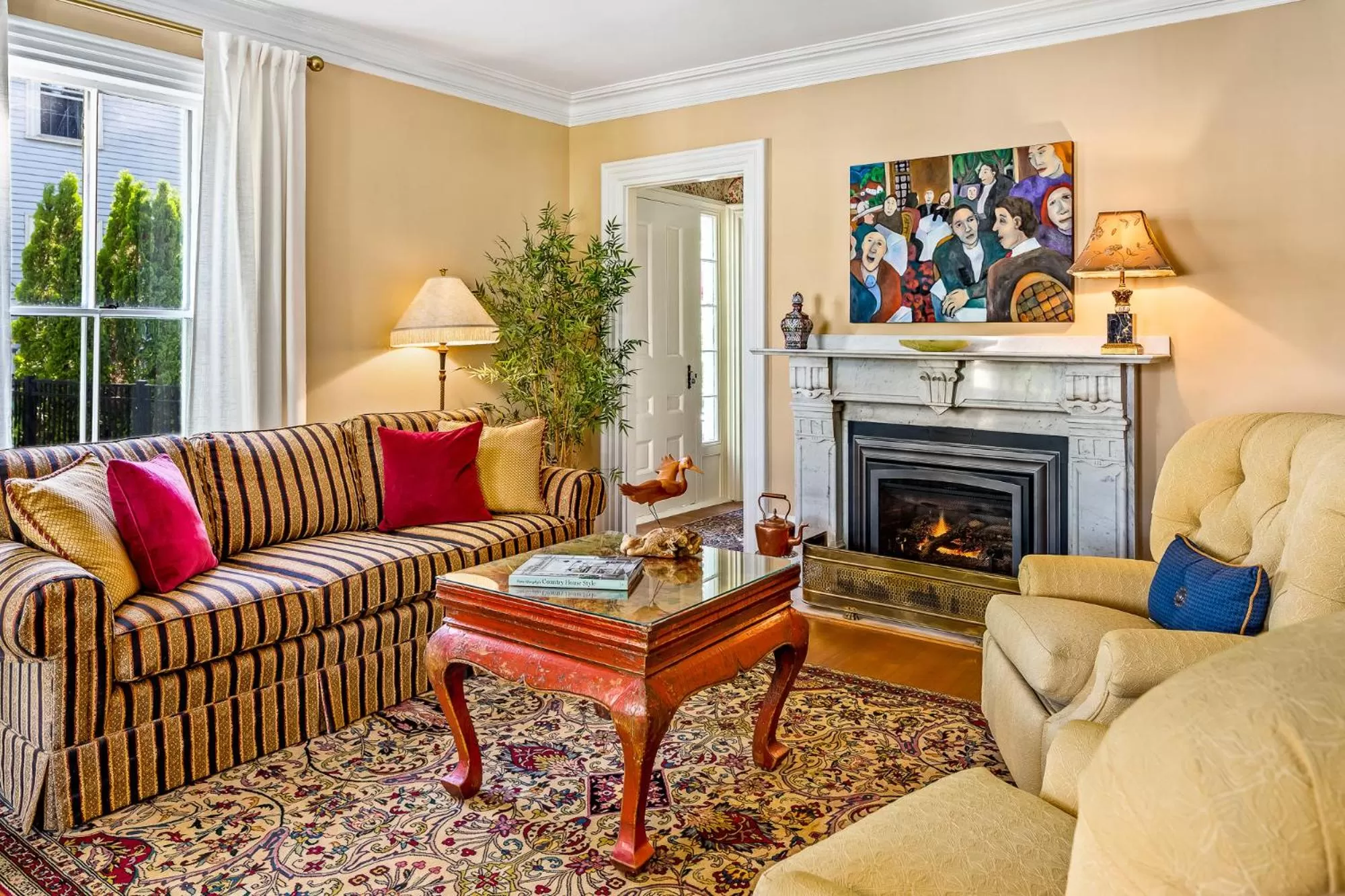 Communal lounge/ TV room in Abigail's Inn