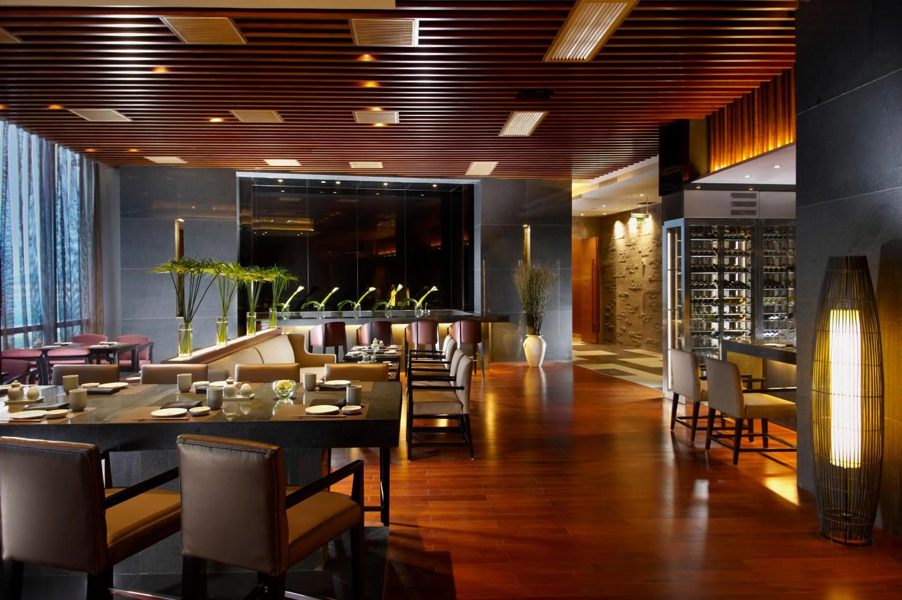 Restaurant/places to eat in Crowne Plaza Huizhou by IHG