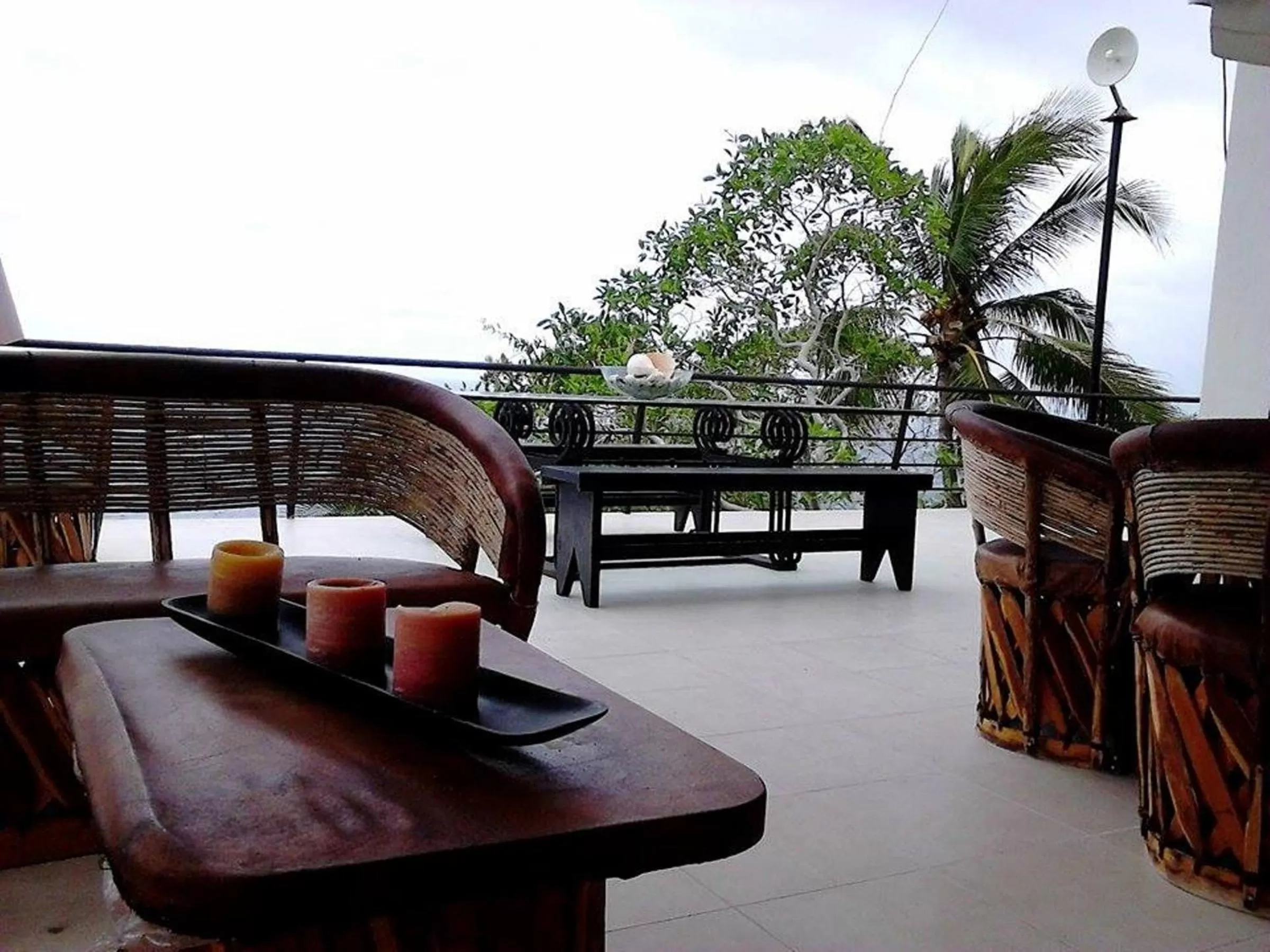 Balcony/Terrace, Seating Area in Donde Mira el Sol HOTEL RETIRADO Y ESPACIOSO CON CONDICIONES IDEALES PARA PASAR LA CONTINGENCIA CON LA MAYOR SEGURIDAD