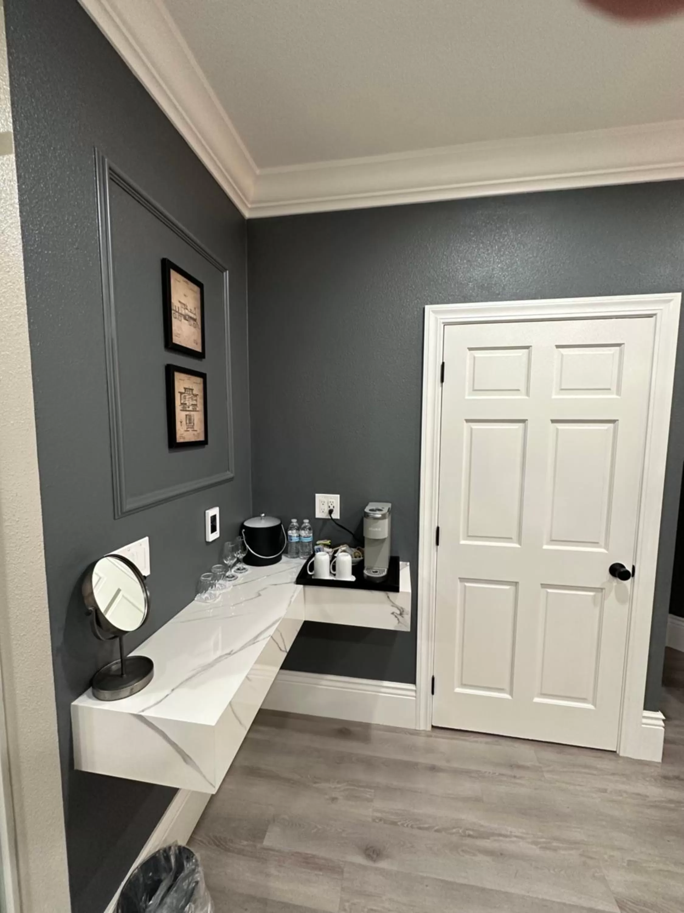 Coffee/tea facilities in Inn at Depot Hill