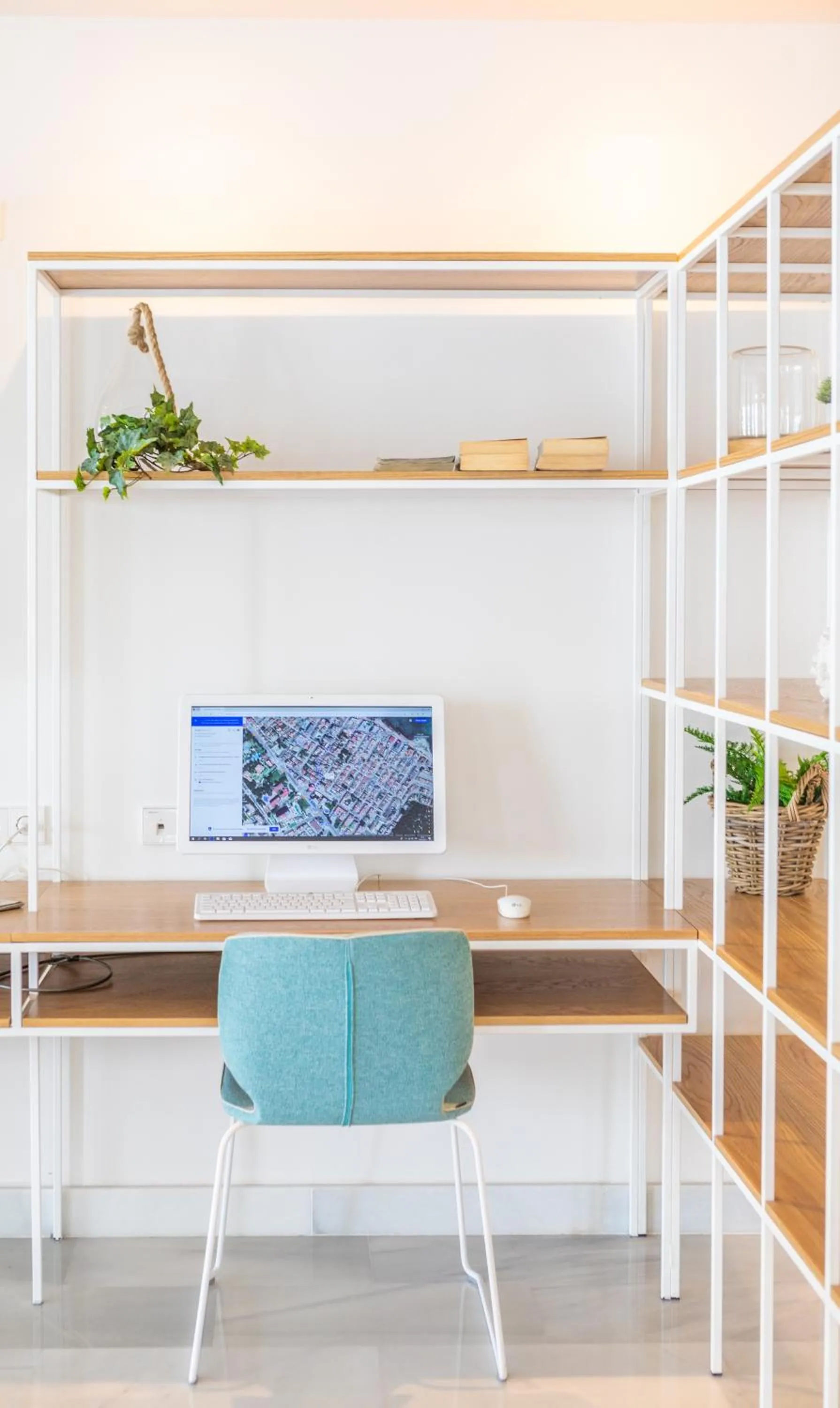 Entertainment in JS Yate