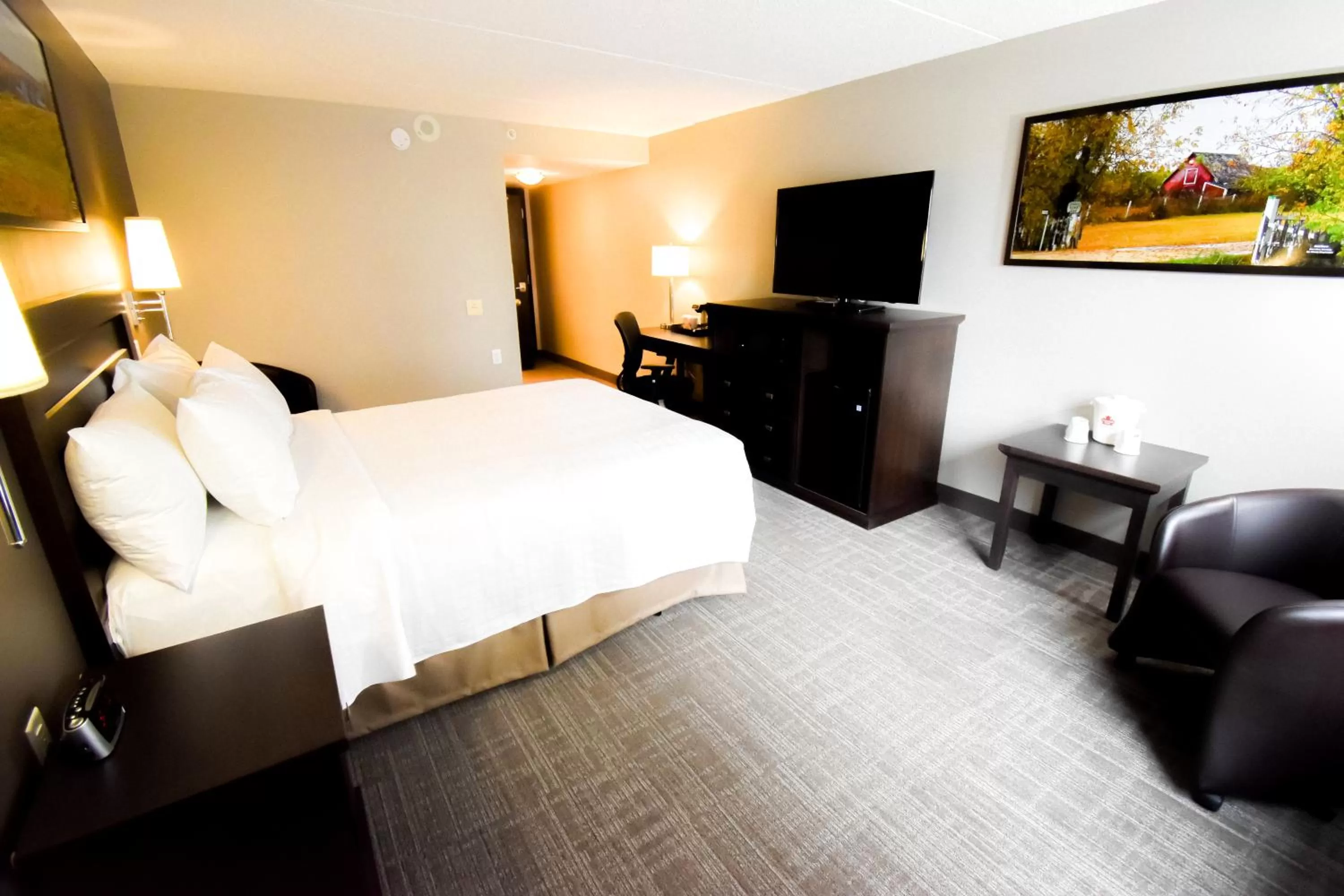 Photo of the whole room, Bed in Canad Inns Destination Centre Club Regent Casino Hotel