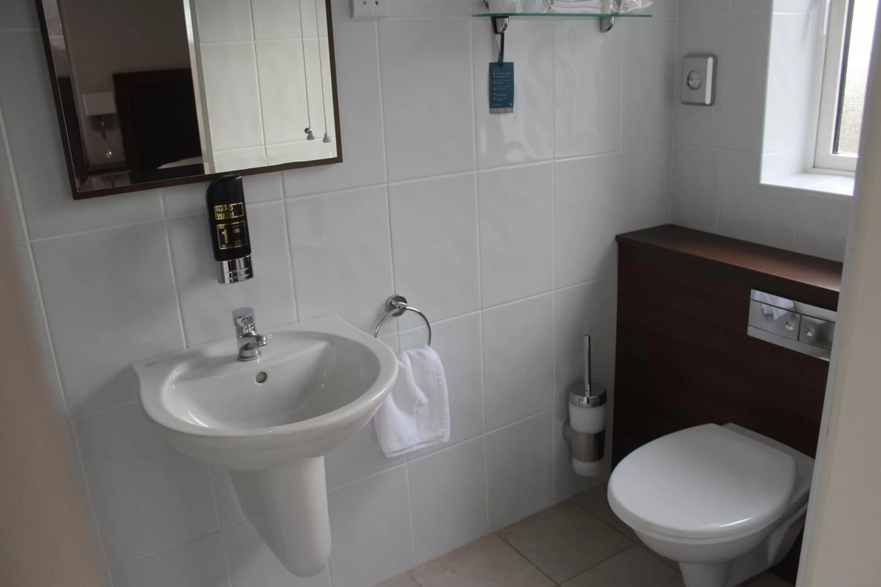 Shower in St. Judes Lodge B&B