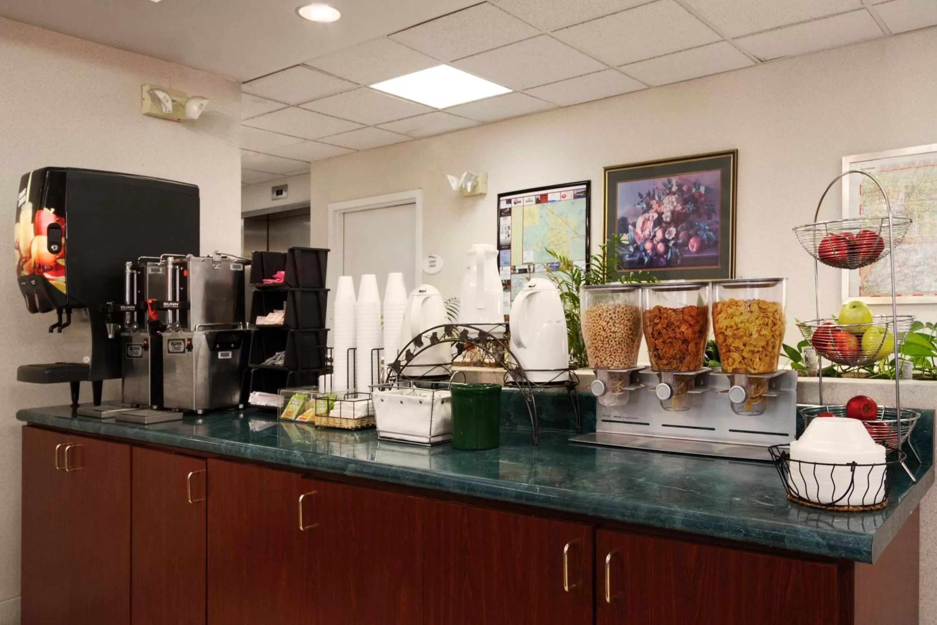 Food in Baymont by Wyndham Crossville