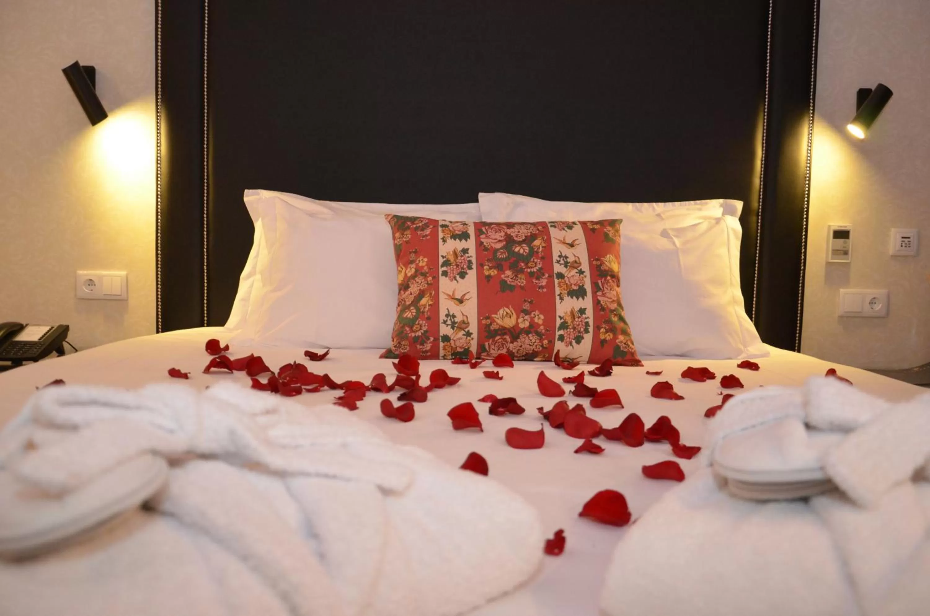 Decorative detail, Bed in Lisotel - Hotel & Spa