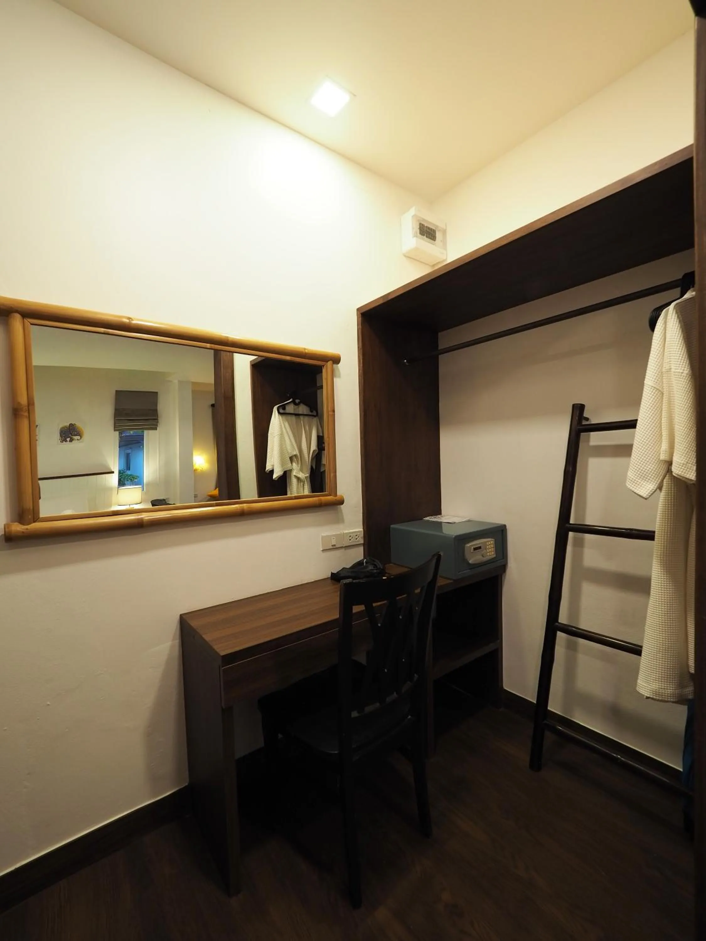 Southern Lanta Resort