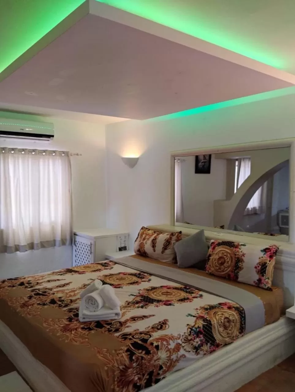 Bed in Aparthotel Castillo Real