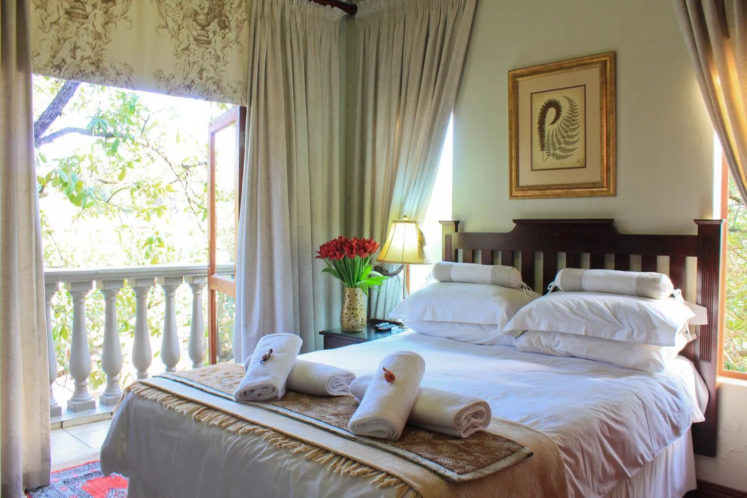 Bed in Villa Lugano Guesthouse