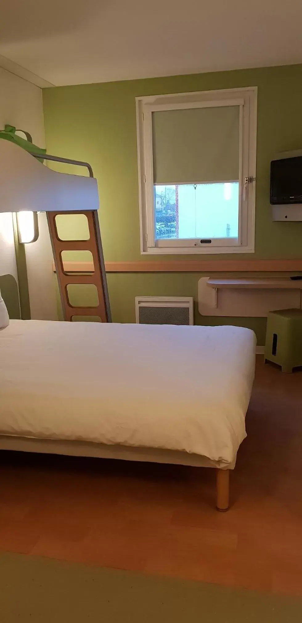 Triple Room in Ibis budget Verdun Triple Room in Ibis budget Verdun