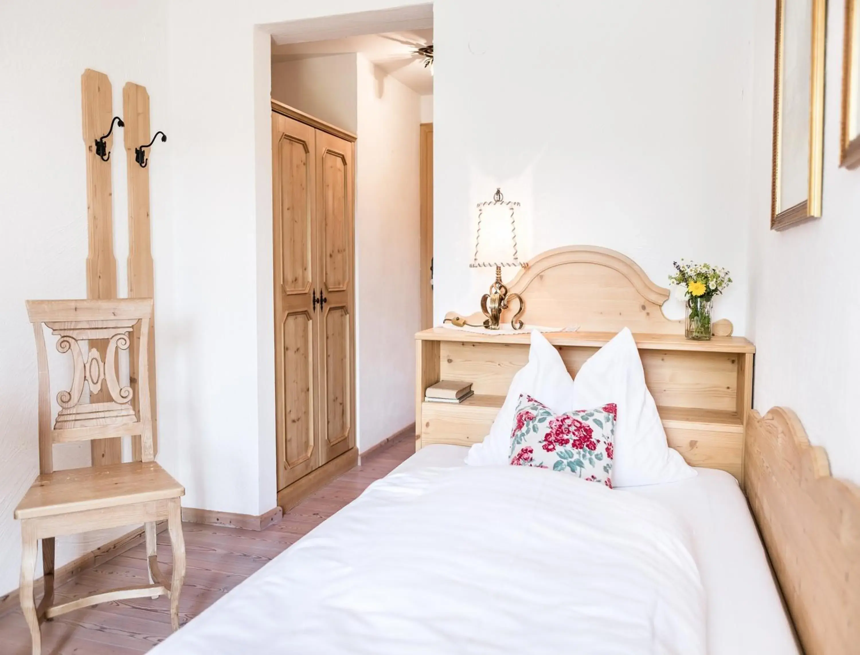 Single Room with Terrace - single occupancy in Salzburg Hotel Holznerwirt Single Room with Terrace - single occupancy in Salzburg Hotel Holznerwirt