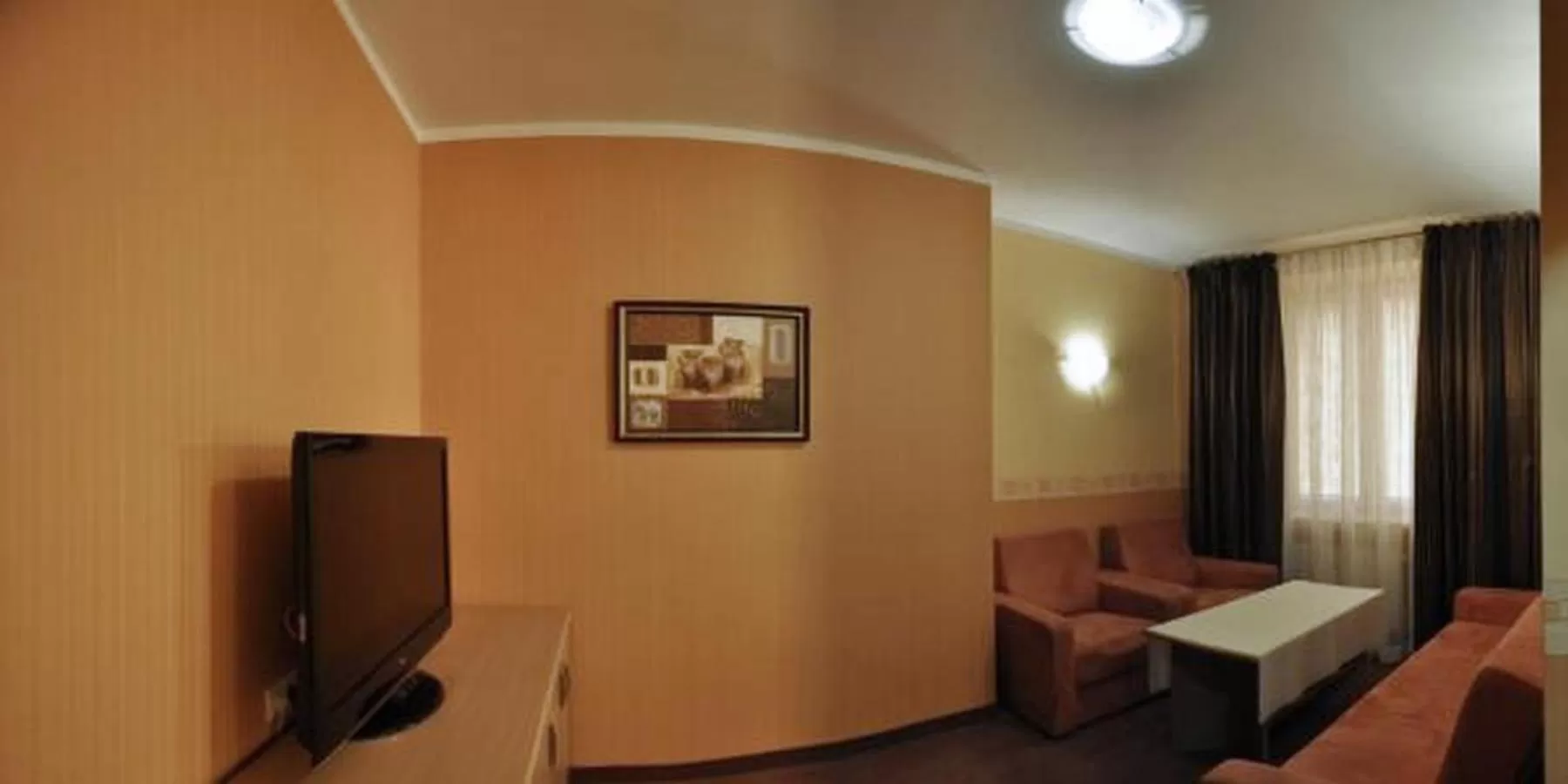 TV and multimedia, TV/Entertainment Center in Hotel Iskra