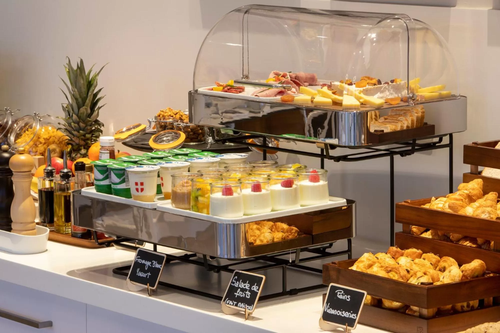 Breakfast in Hôtel du Port