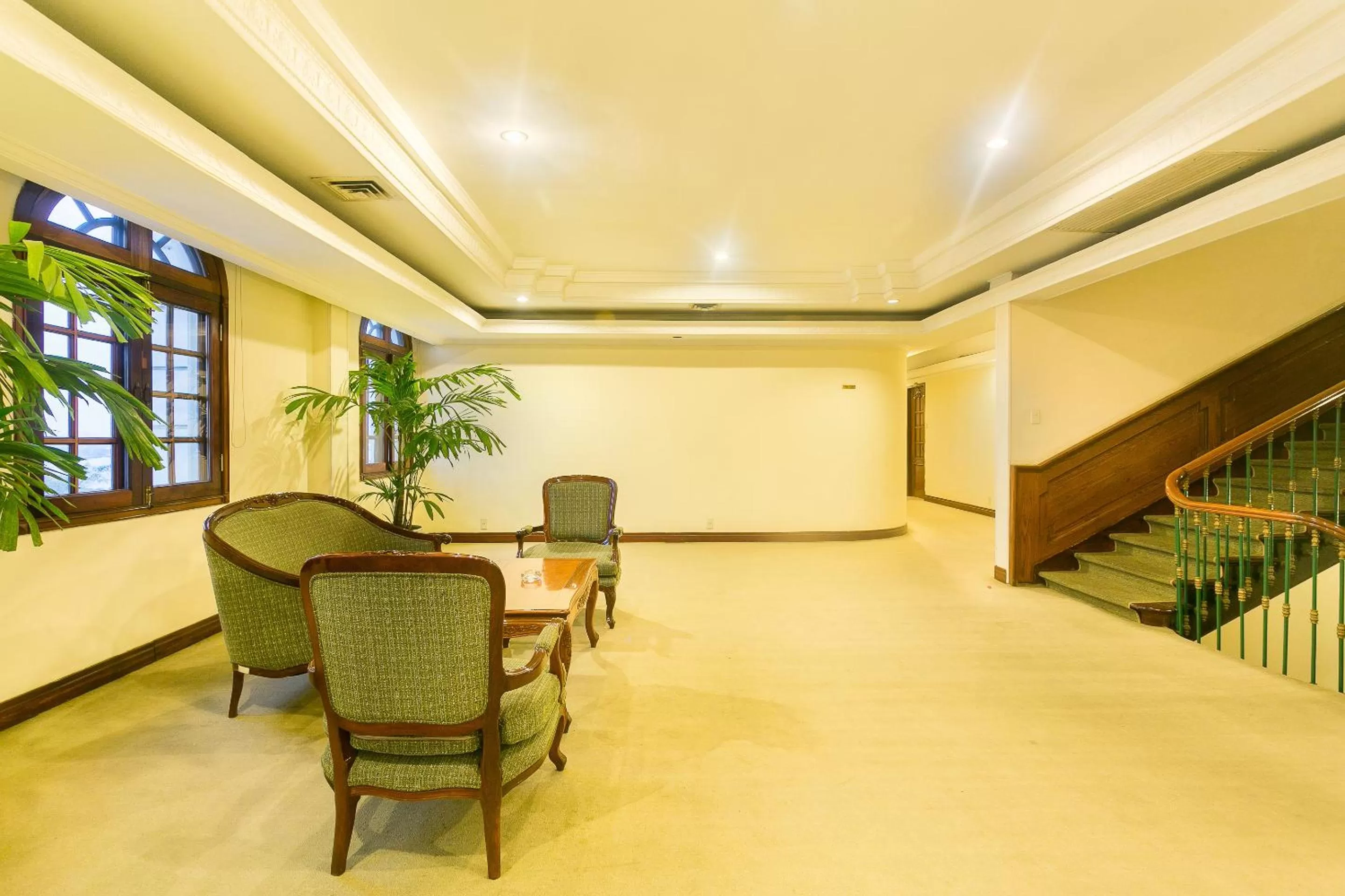 Floor plan in Riverside Hotel Saigon