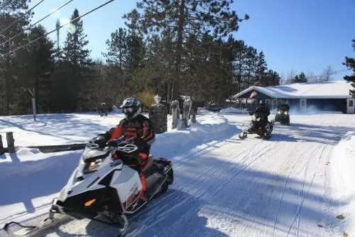 Hush Lodge and Cottages