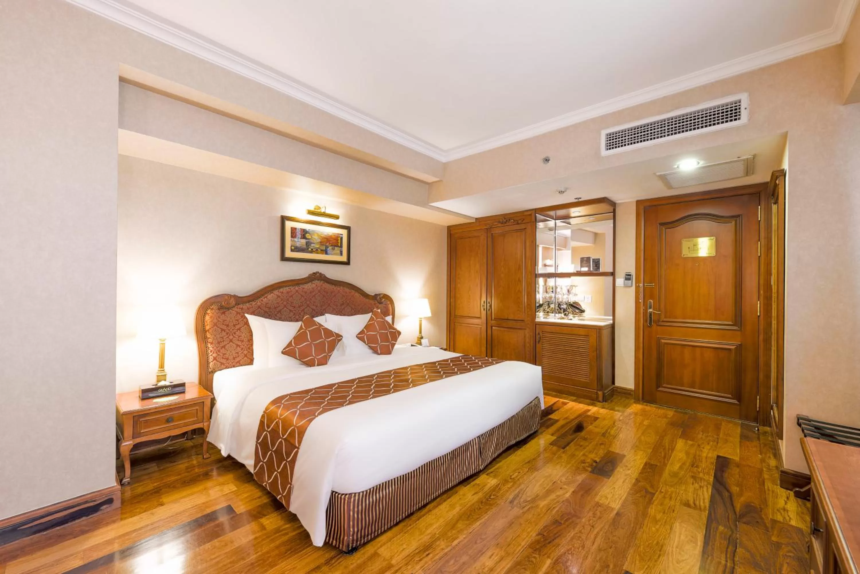 Photo of the whole room, Bed in Hotel Grand Saigon