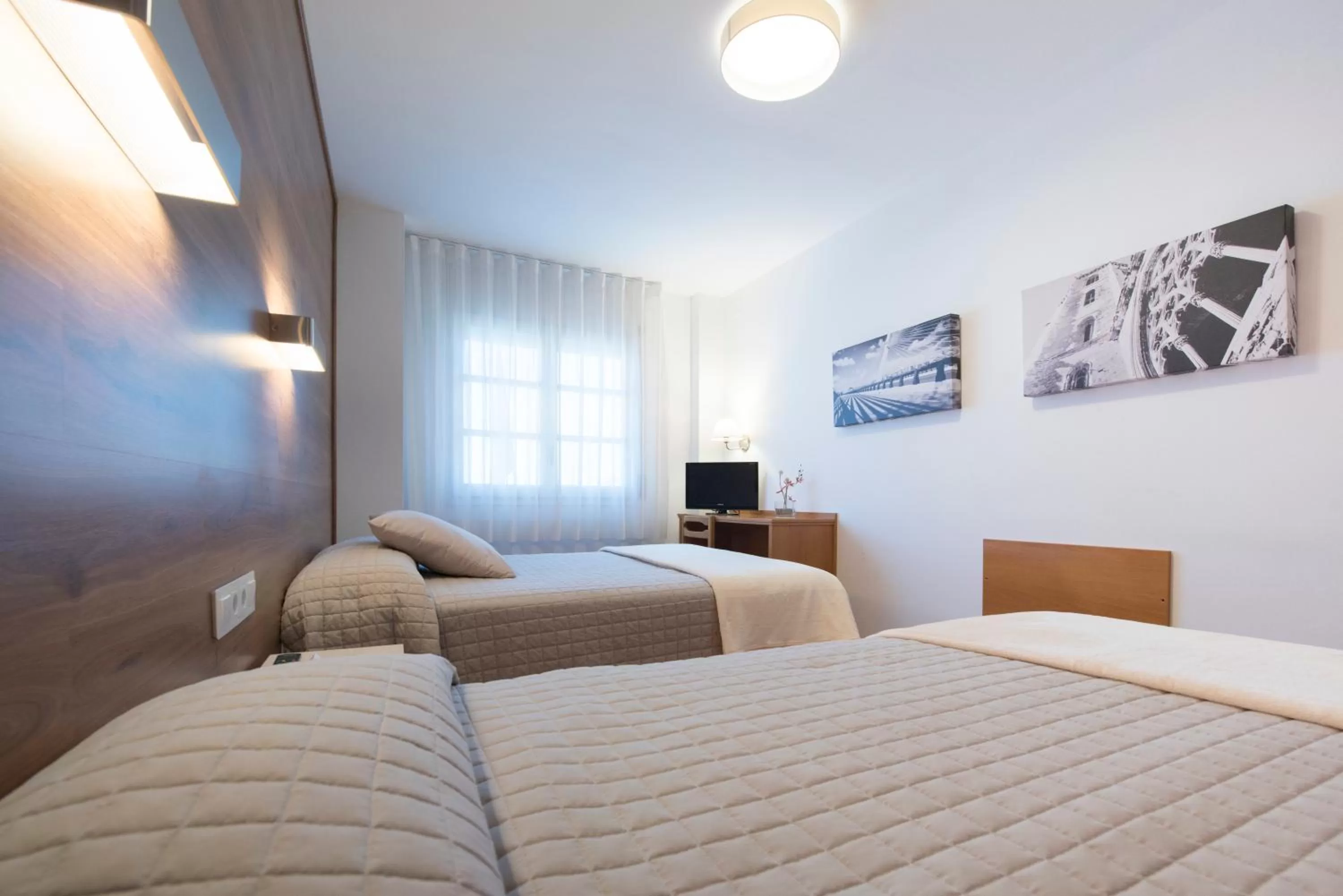 Photo of the whole room, Bed in Hotel Nadal