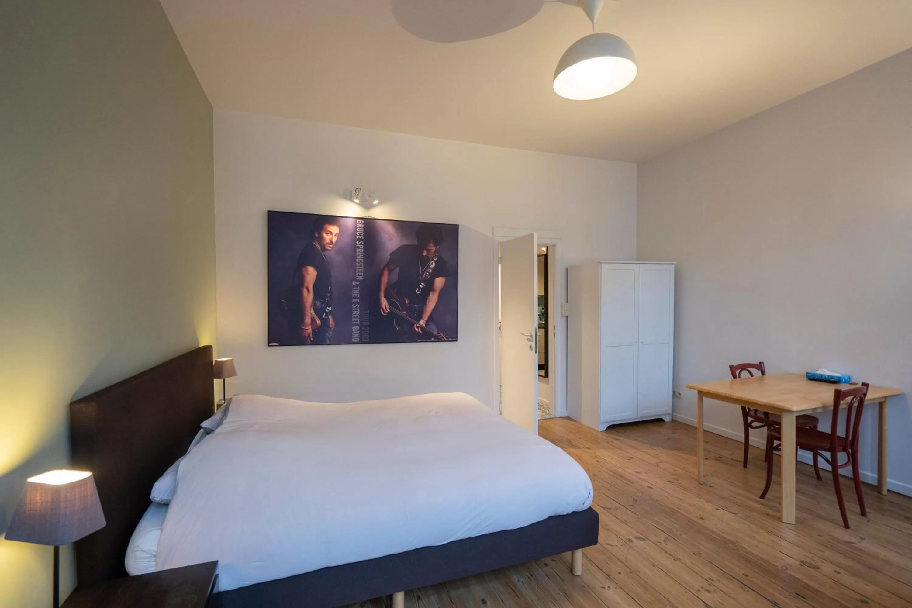 Bedroom, Bed in Because the Night city lodge