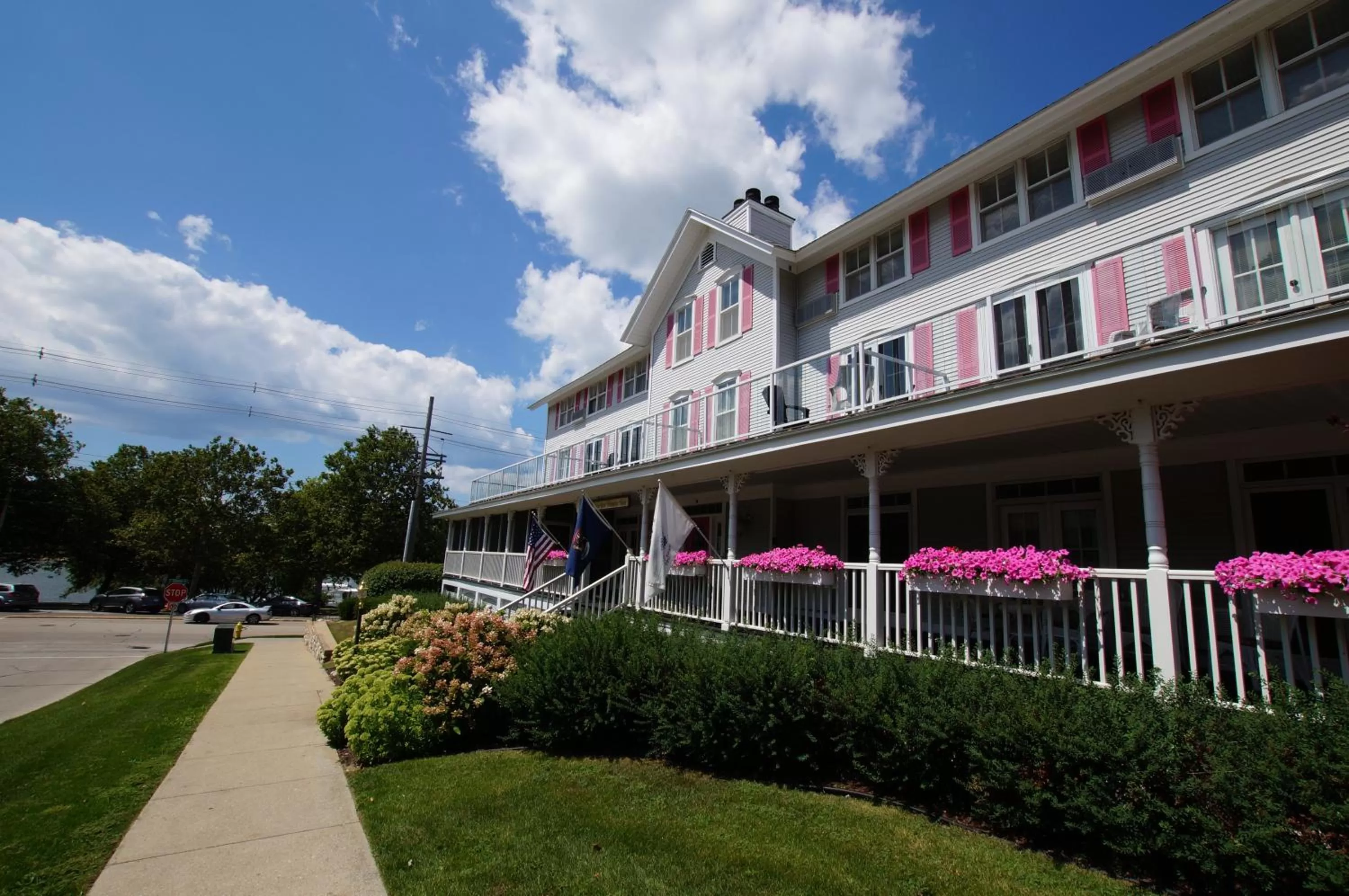 Property building in Harbor House Inn
