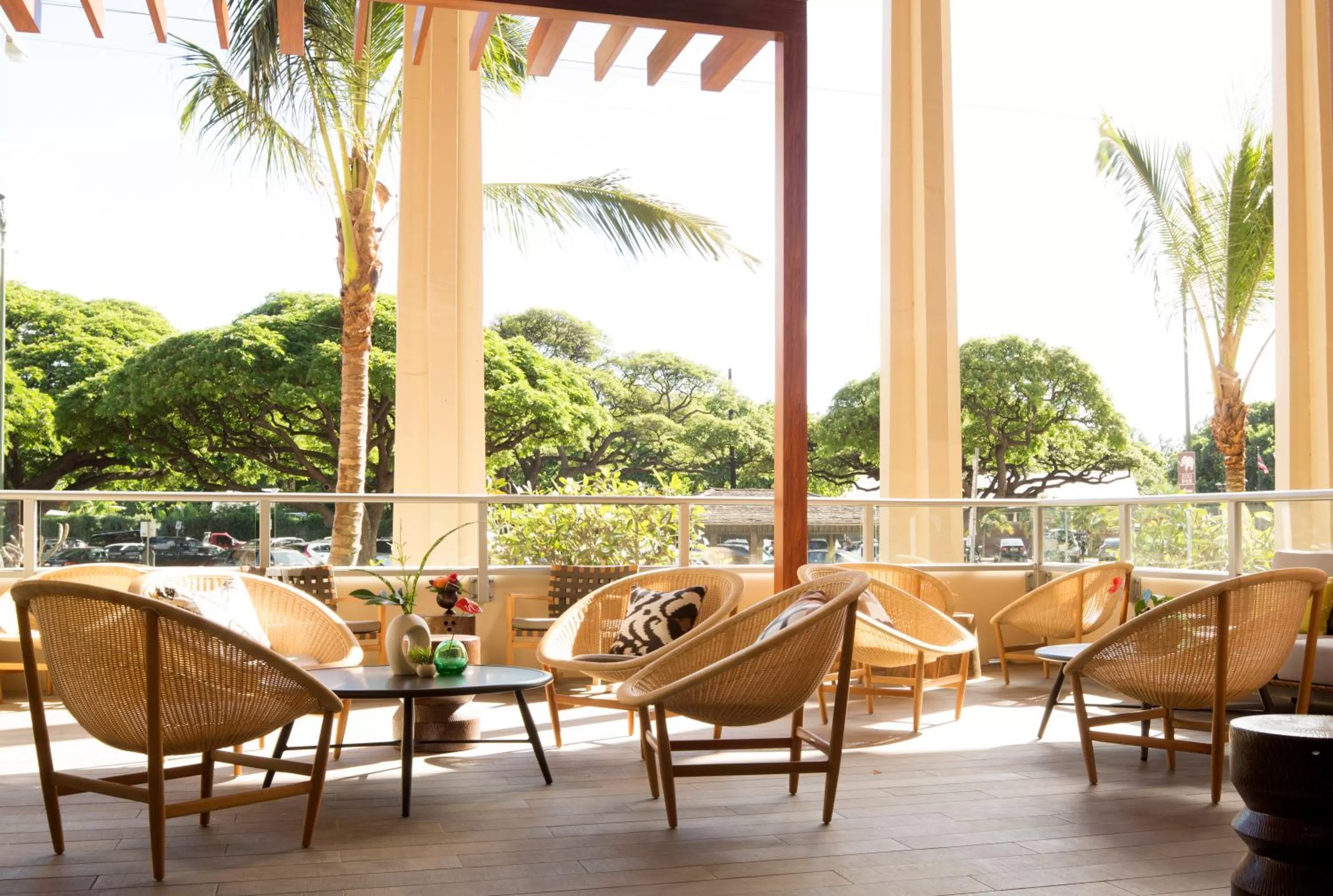 Restaurant/places to eat in Queen Kapiolani Hotel