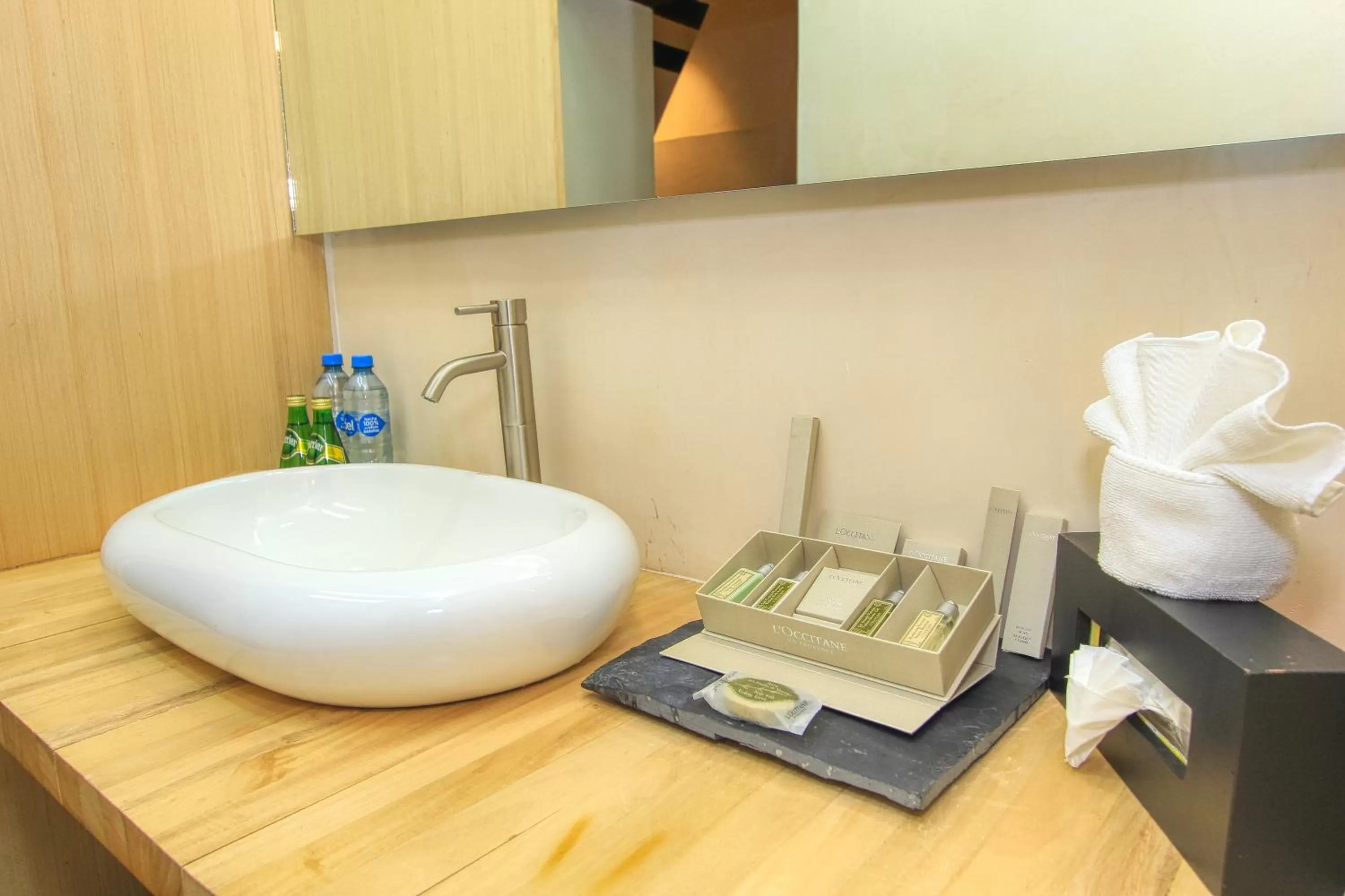 Bathroom in Uvence Arte + Hotel