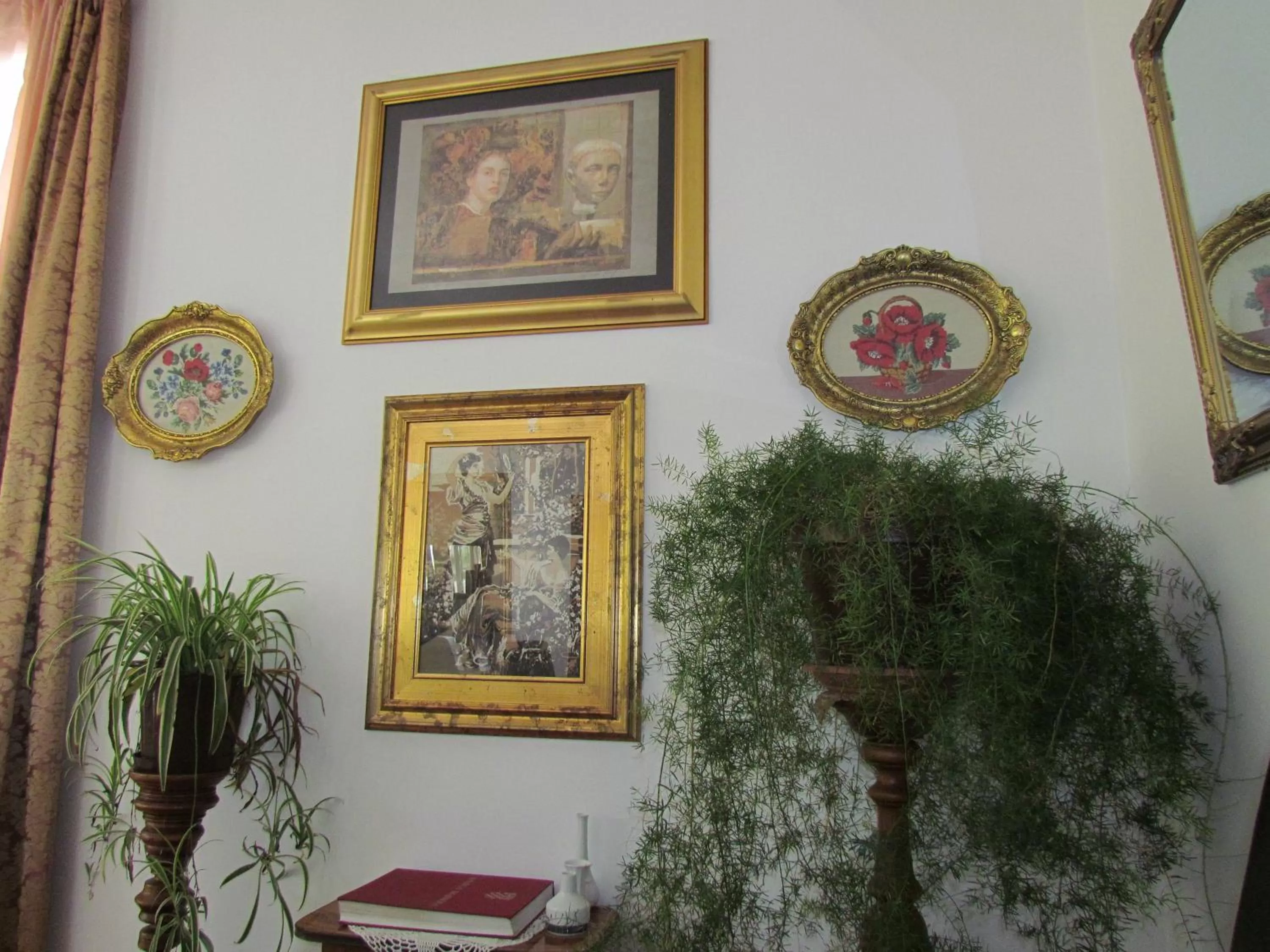 Dining area in Pansion Vila Vanda