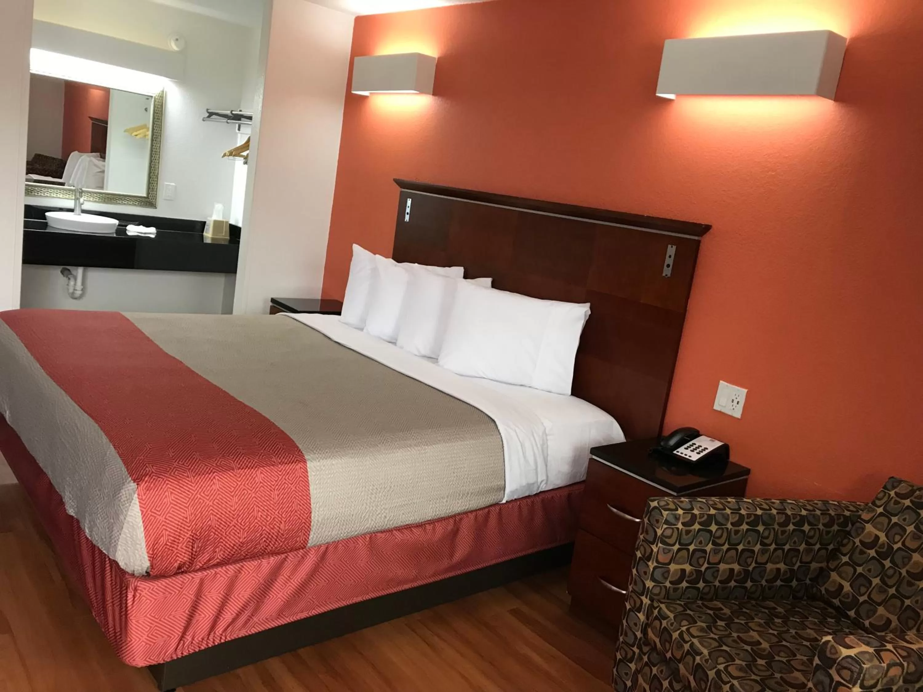 Bed in Motel 6-Alma, AR