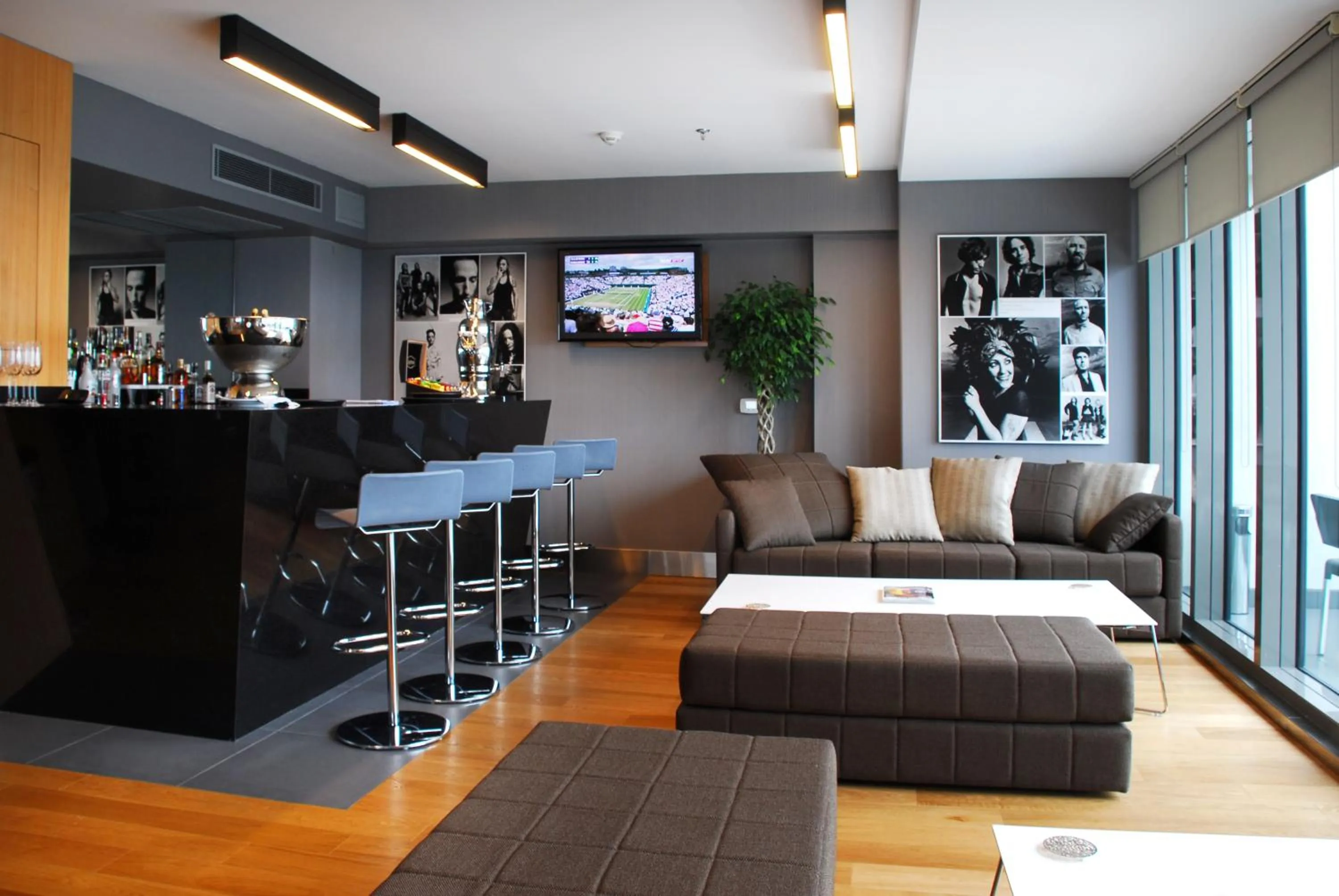 Lounge or bar in Point Hotel Barbaros