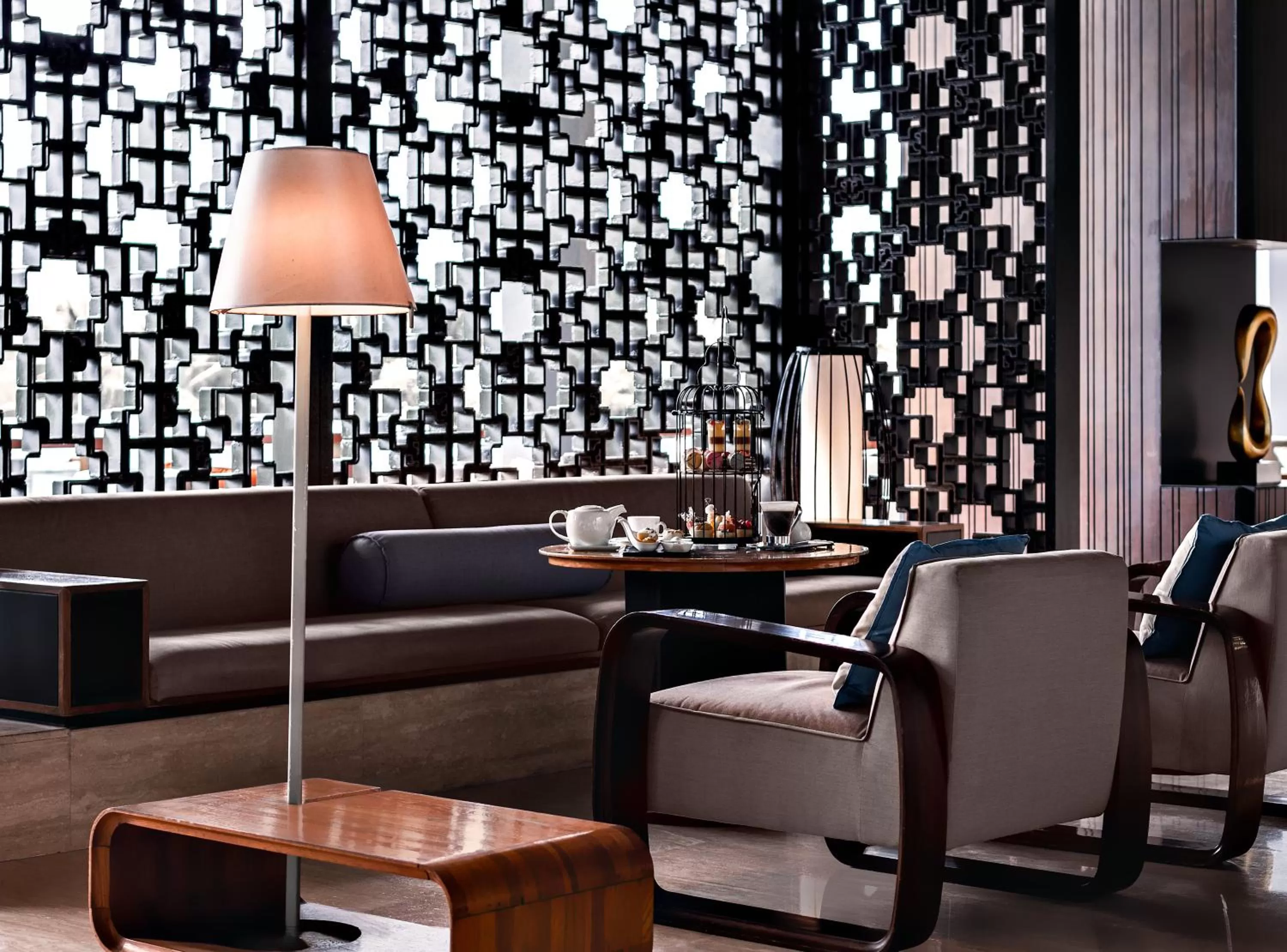 Lounge or bar in InterContinental Sanya Resort by IHG