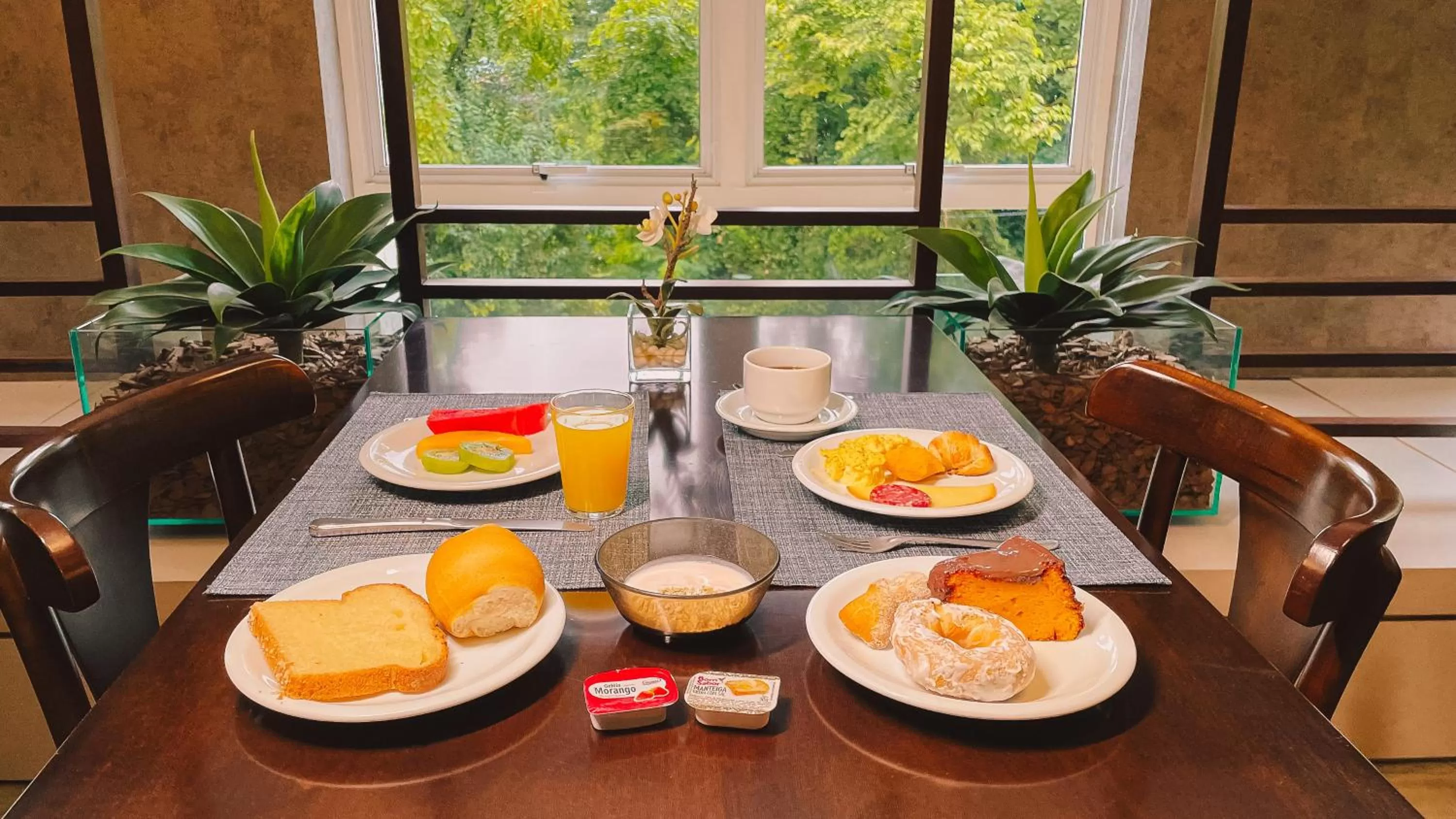 Food and drinks in Verde Vale Hotel