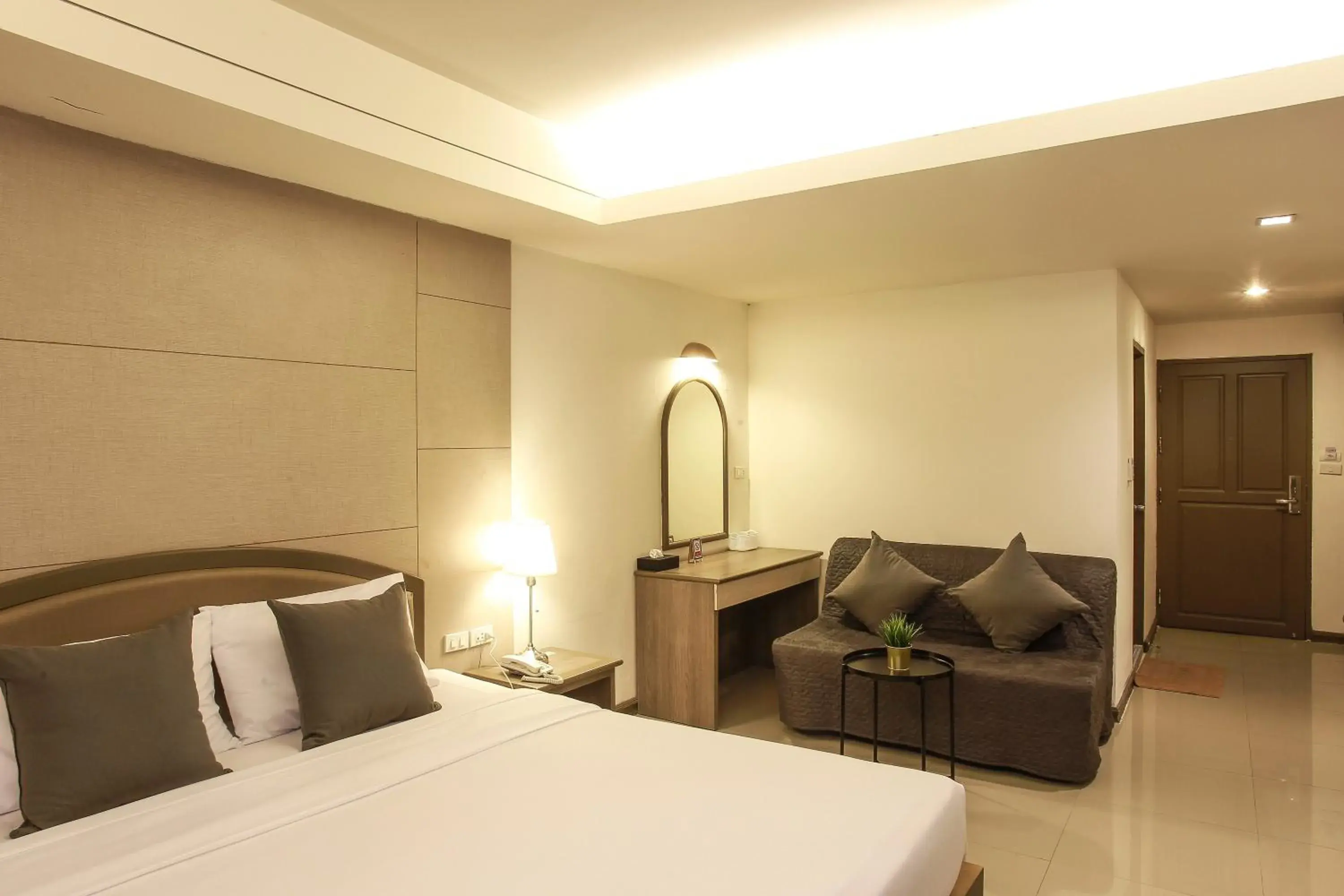 Deluxe Room in Lee Garden Bangkok Deluxe Room in Lee Garden Bangkok