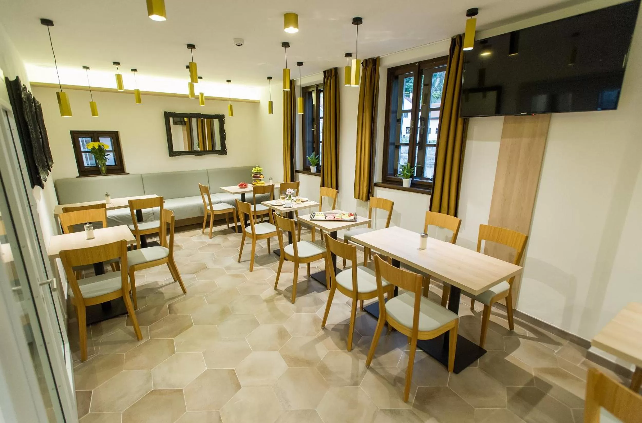 Buffet breakfast in Garni hotel Castle Bridge