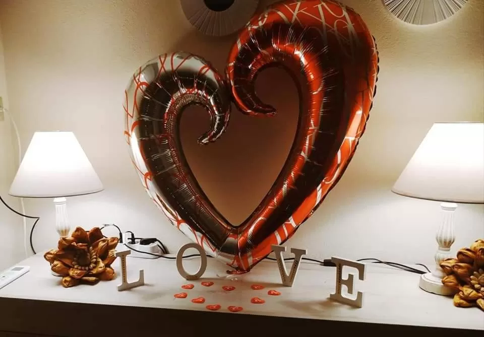 Decorative detail, Bed in B&B Ottoulivi