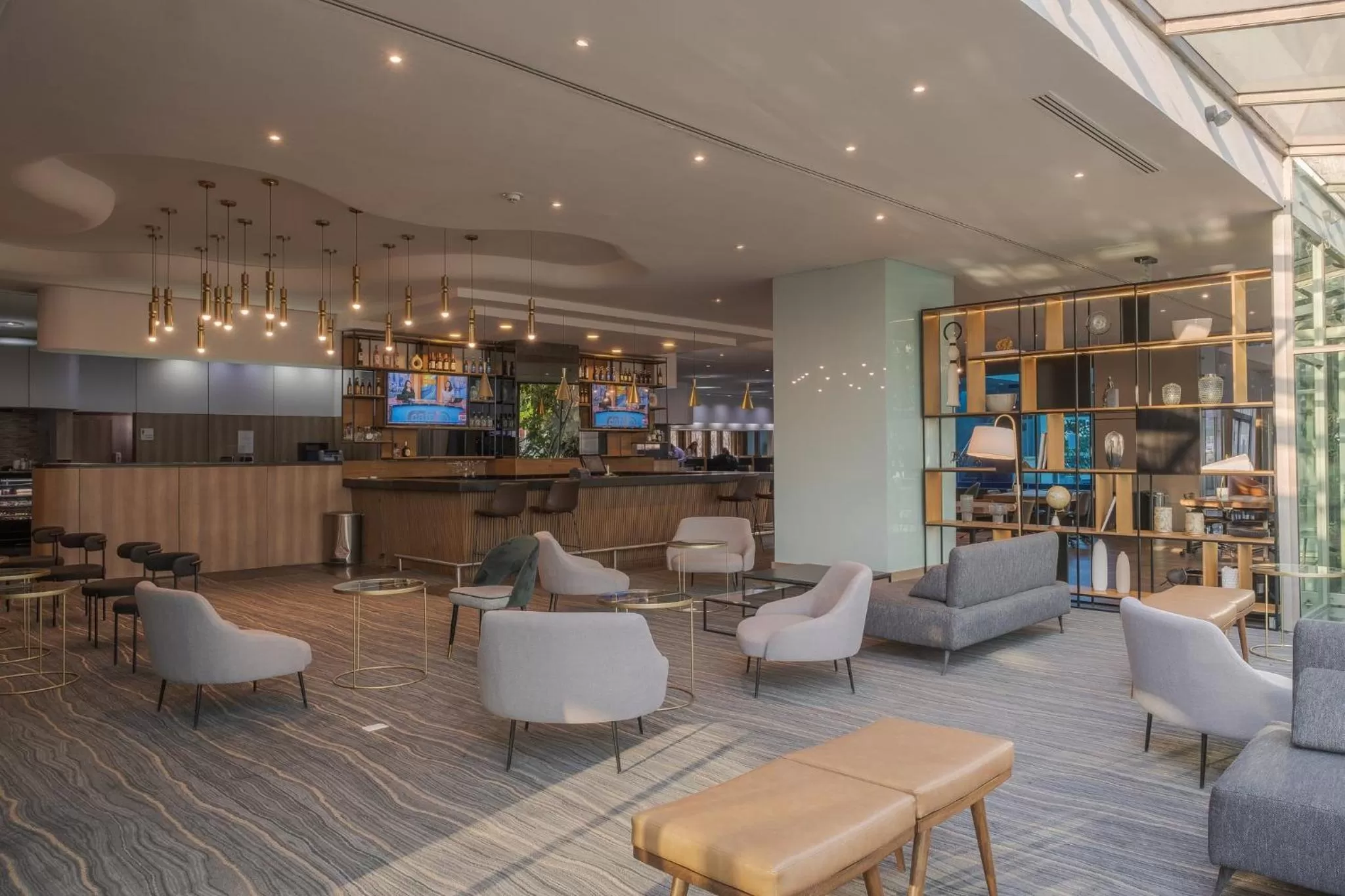Lounge or bar in Holiday Inn Guadalajara Select by IHG