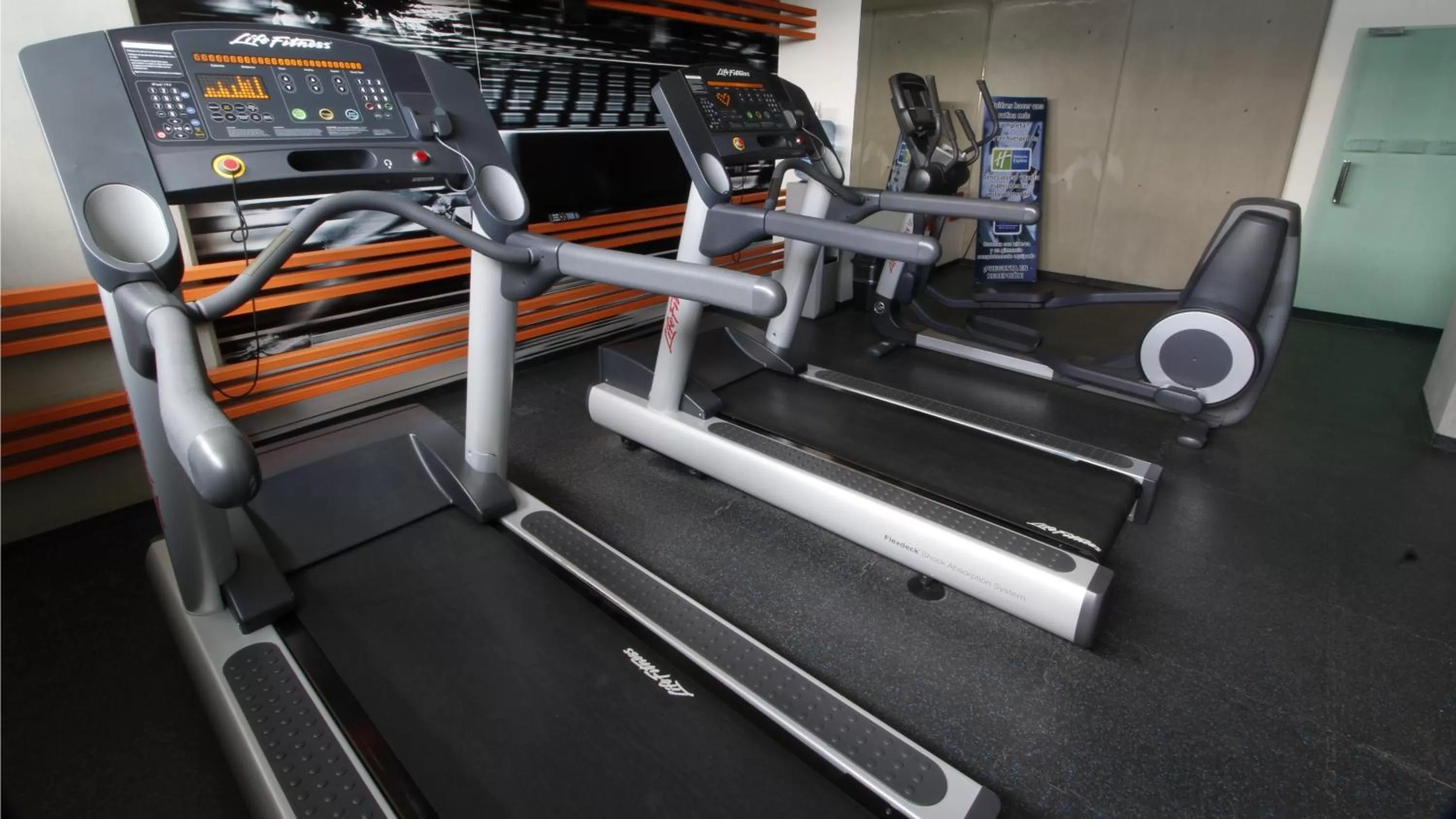 Fitness centre/facilities in Holiday Inn Express Toluca Galerias Metepec by IHG