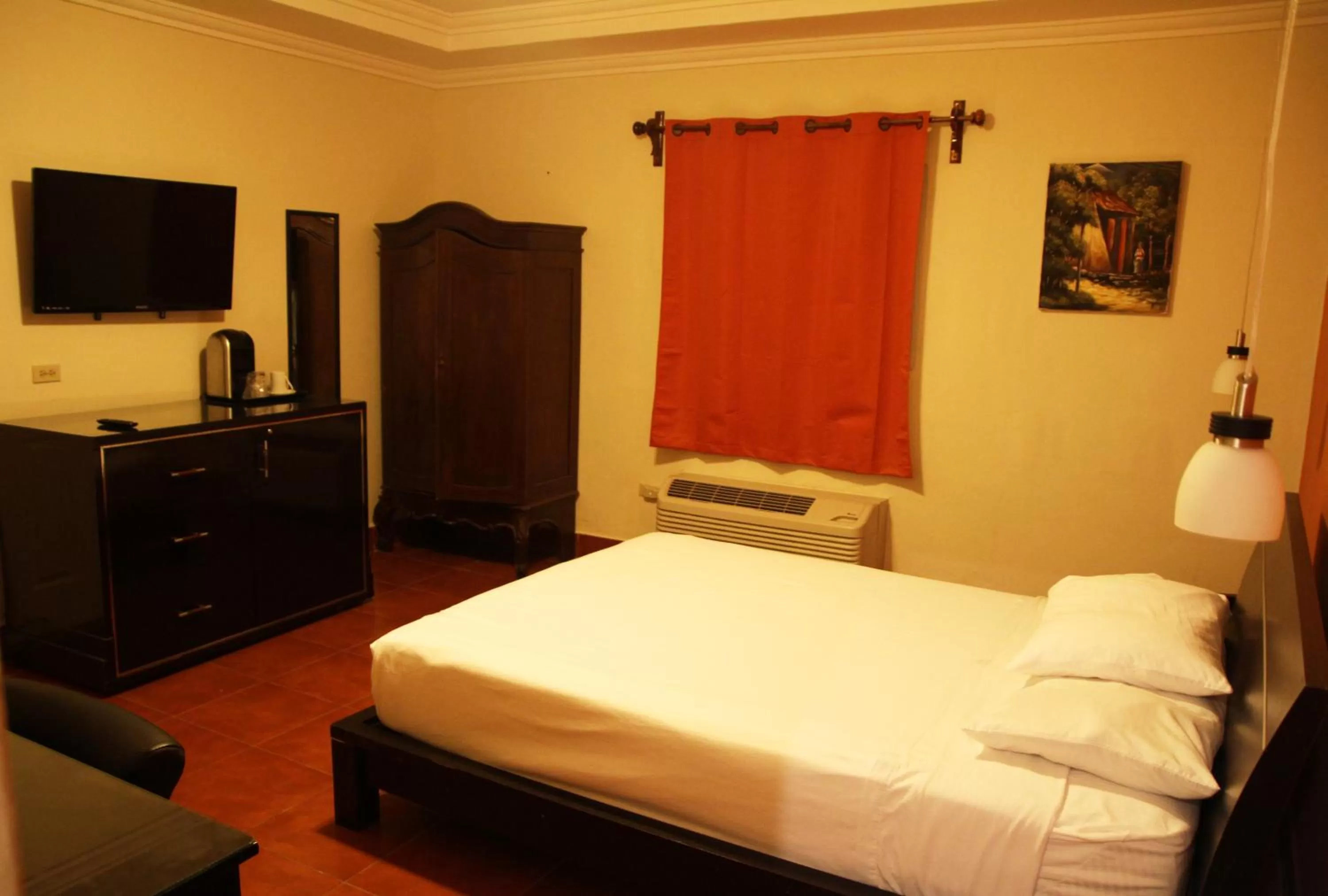 Photo of the whole room, Bed in Hotel Los Altos Esteli